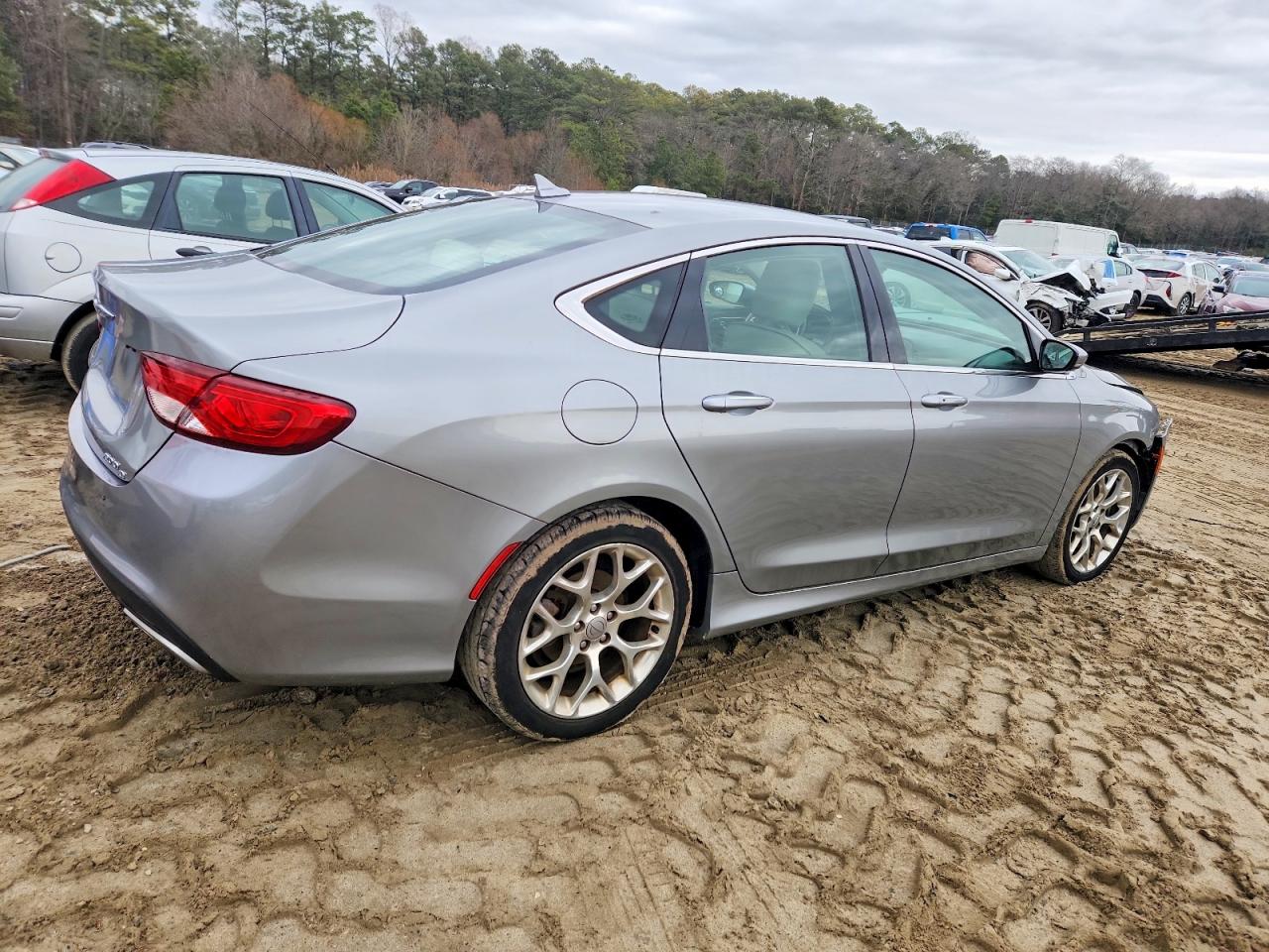 2015 CHRYSLER 200 C photo 3