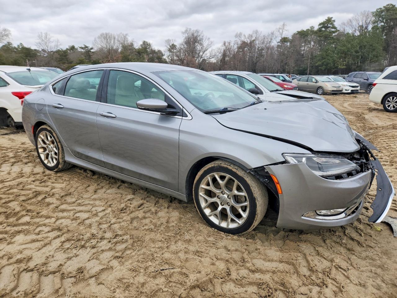 2015 CHRYSLER 200 C photo 4