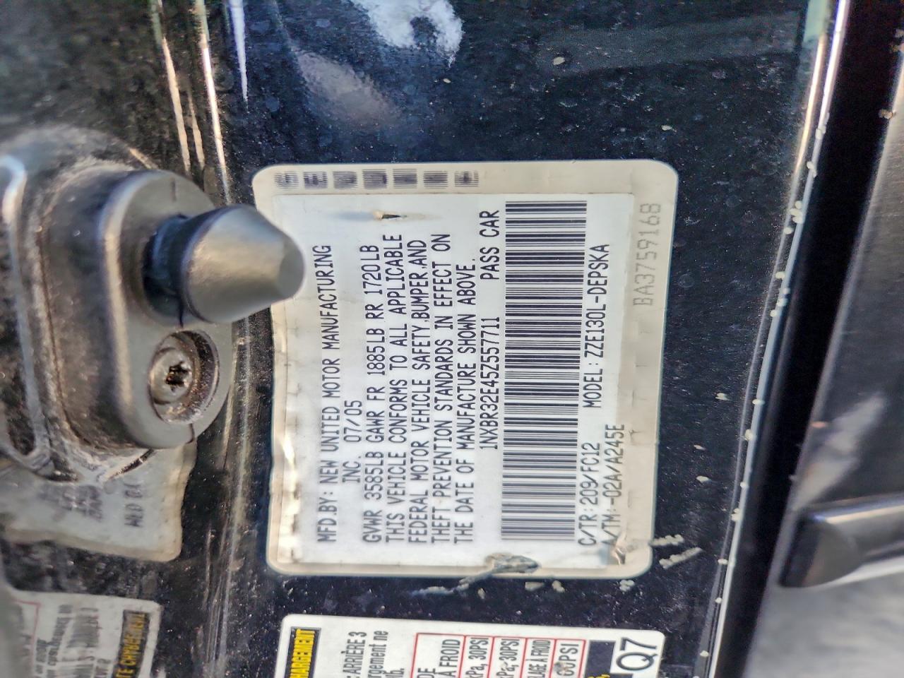 2005 TOYOTA COROLLA CE photo 12
