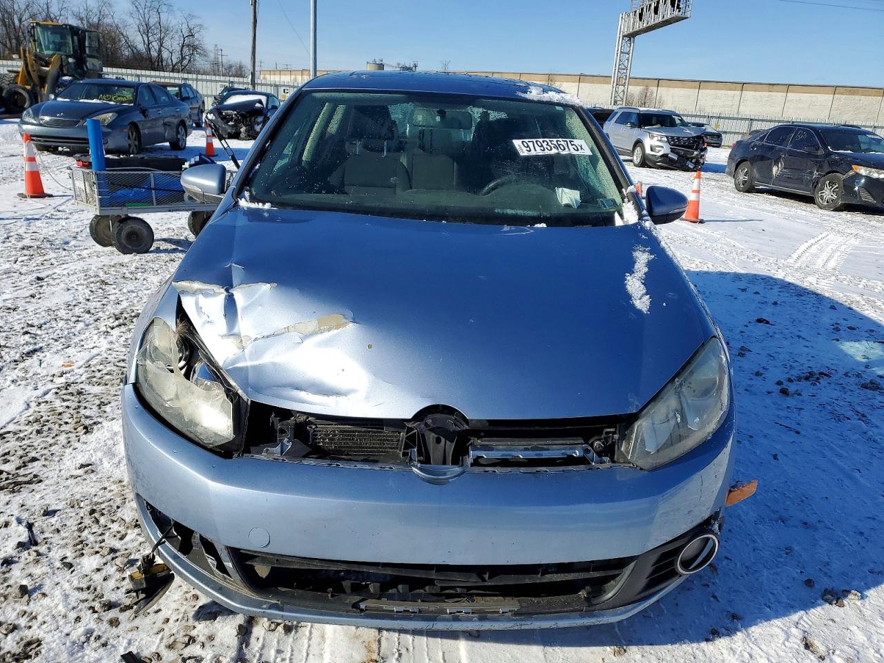 2011 VOLKSWAGEN GOLF photo 9