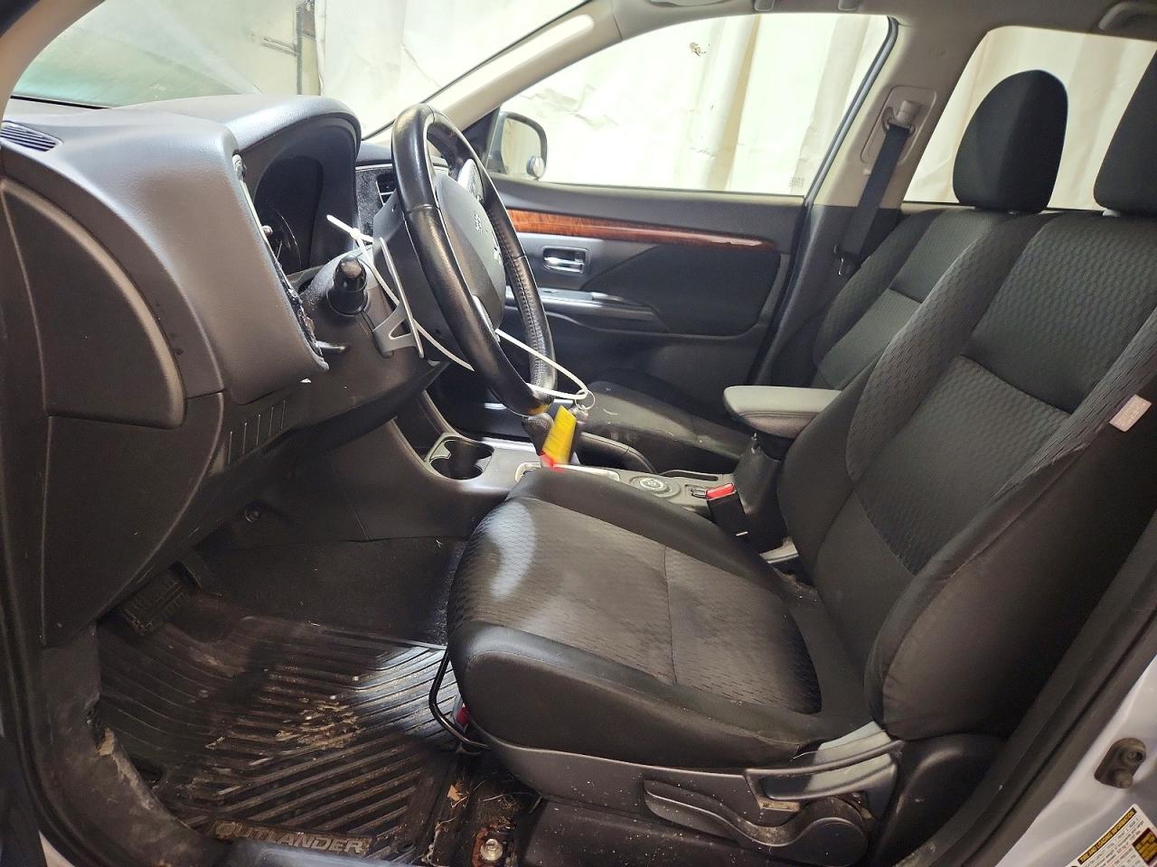 2014 MITSUBISHI OUTLANDER GT photo 7