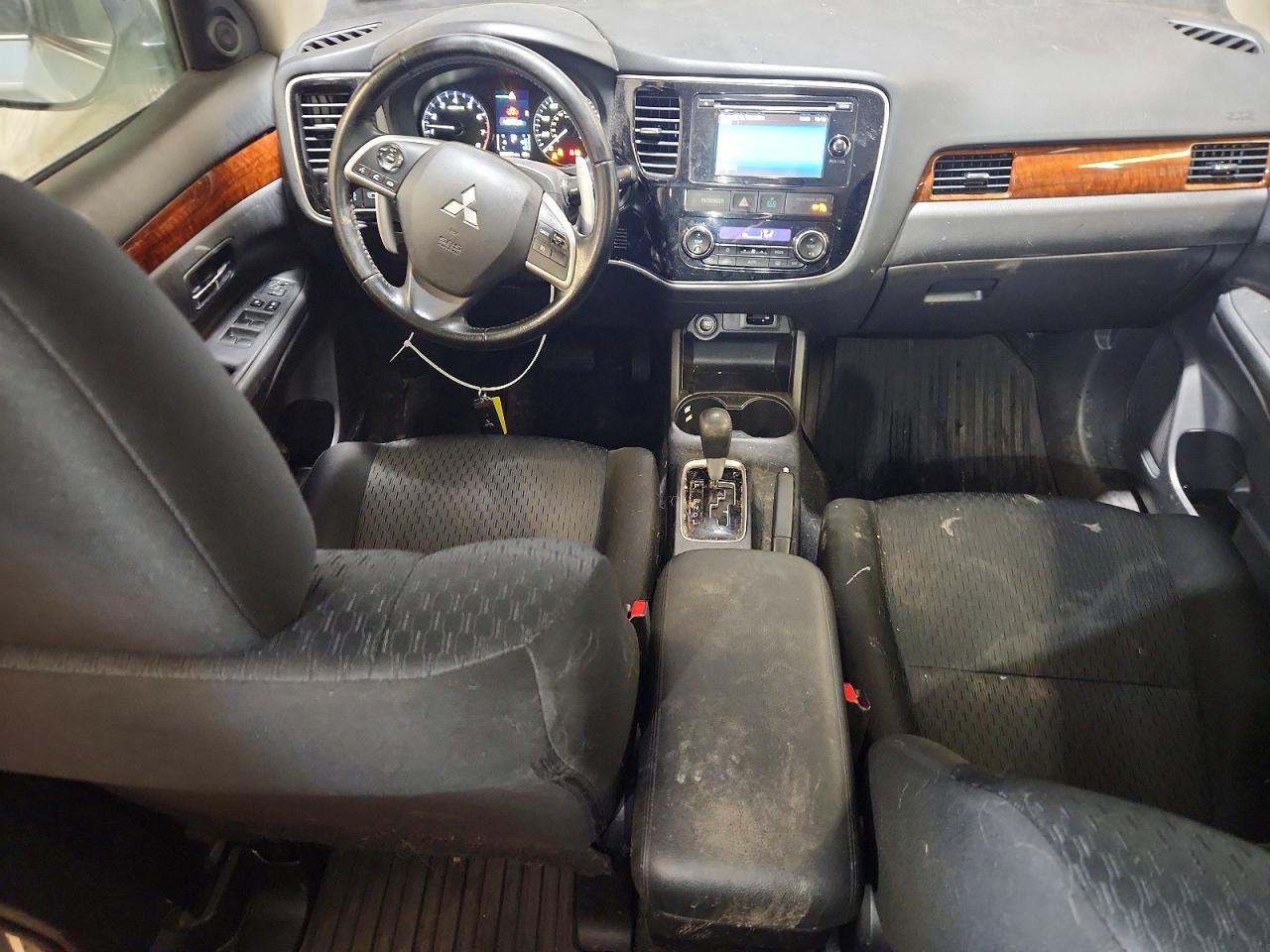 2014 MITSUBISHI OUTLANDER GT photo 8