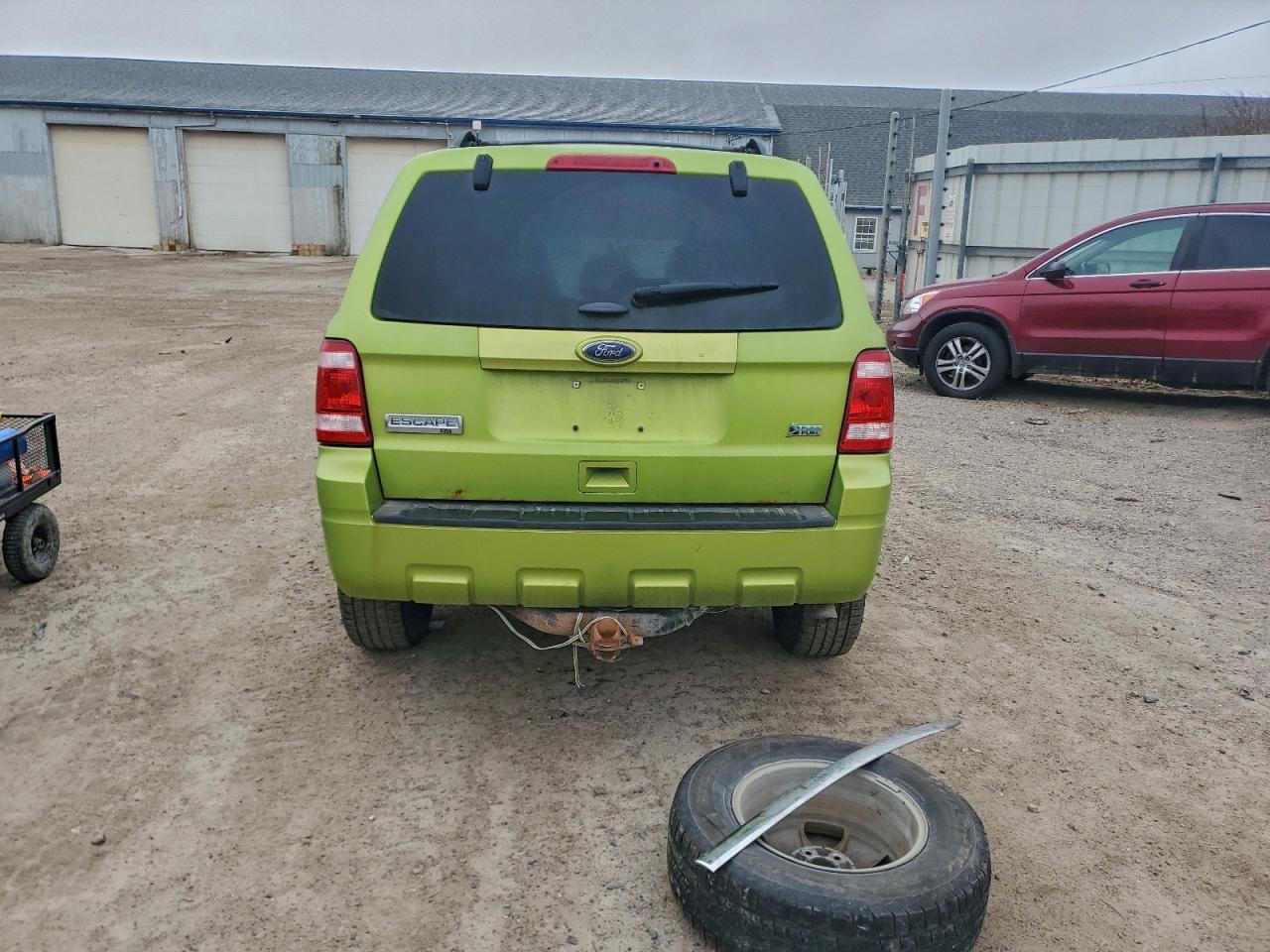 2011 FORD ESCAPE XLT photo 6