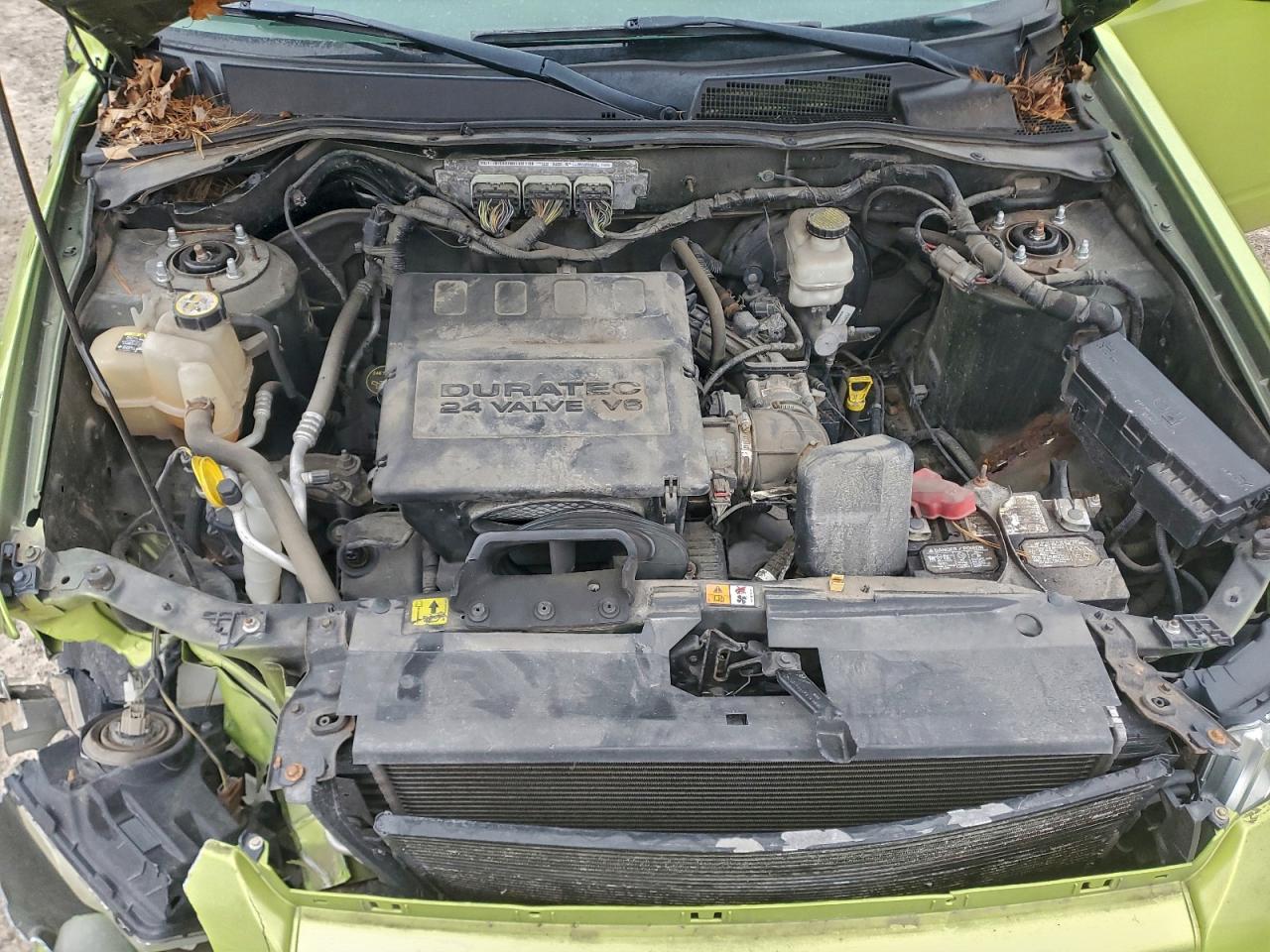 2011 FORD ESCAPE XLT photo 12