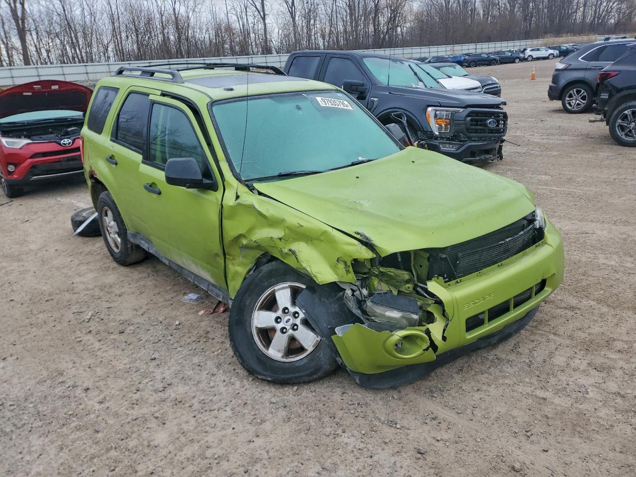 2011 FORD ESCAPE XLT photo 4