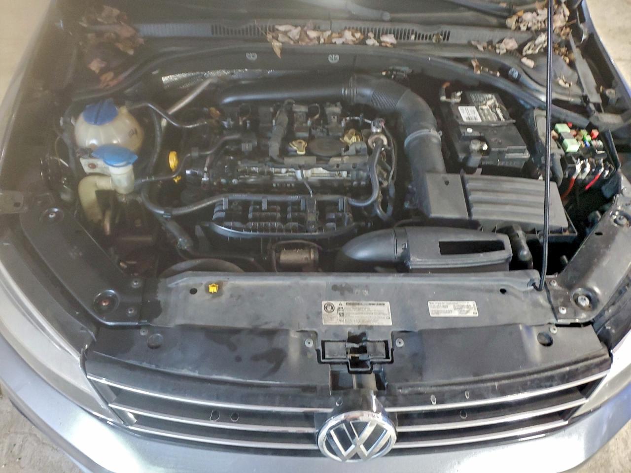 2015 VOLKSWAGEN JETTA SE photo 11
