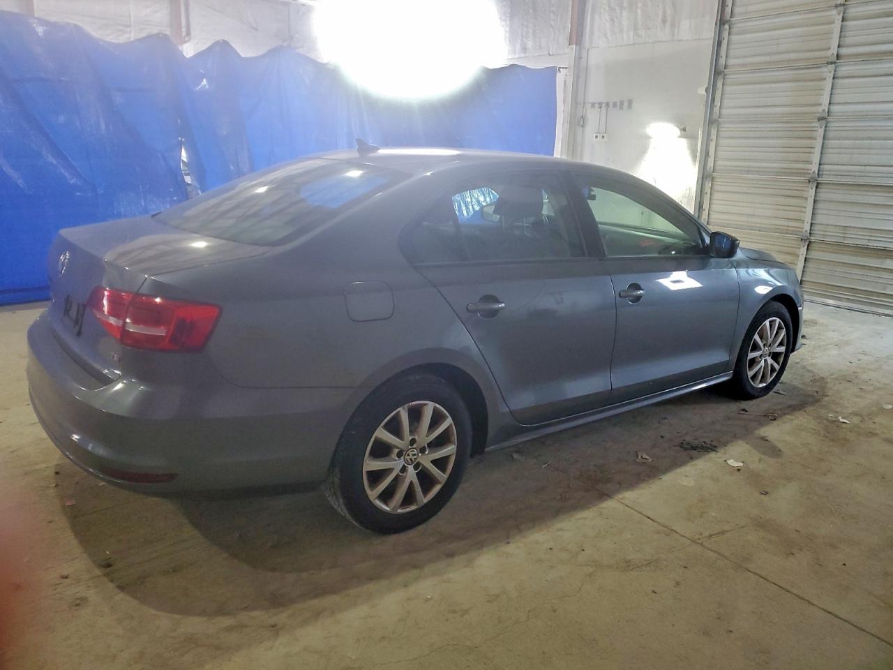 2015 VOLKSWAGEN JETTA SE photo 3