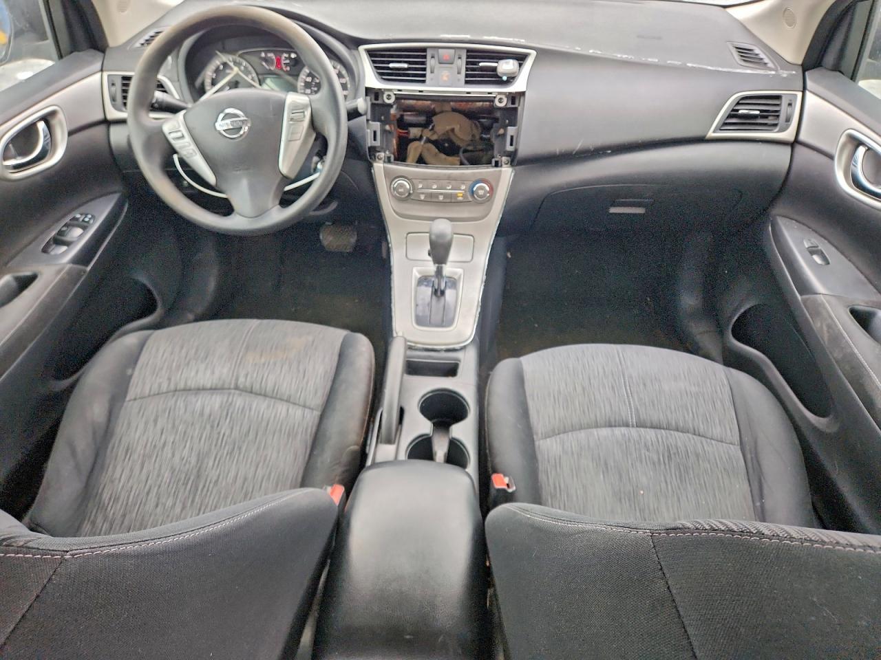 2014 NISSAN SENTRA S photo 8