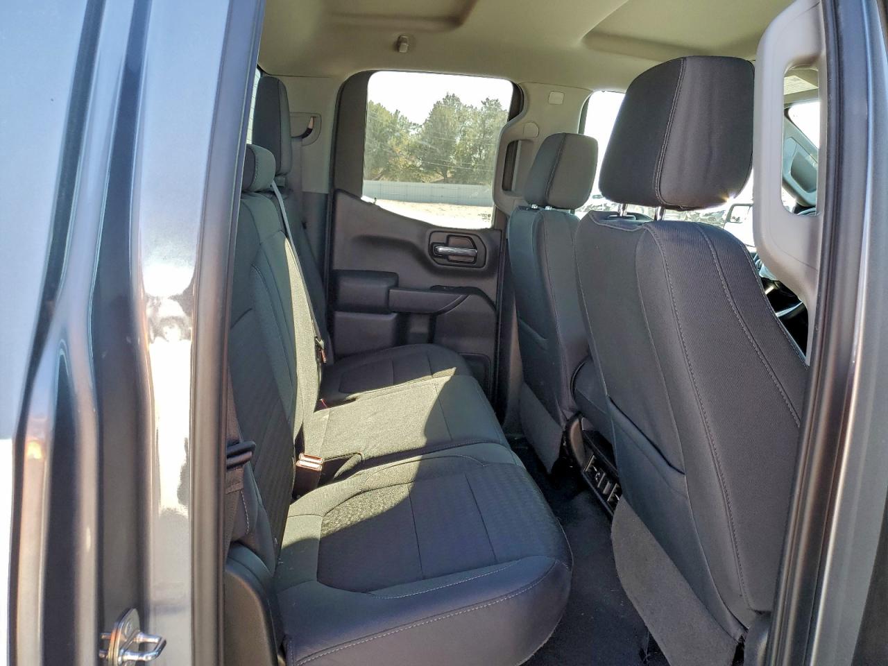 2019 CHEVROLET SILVERADO C1500 LT photo 10
