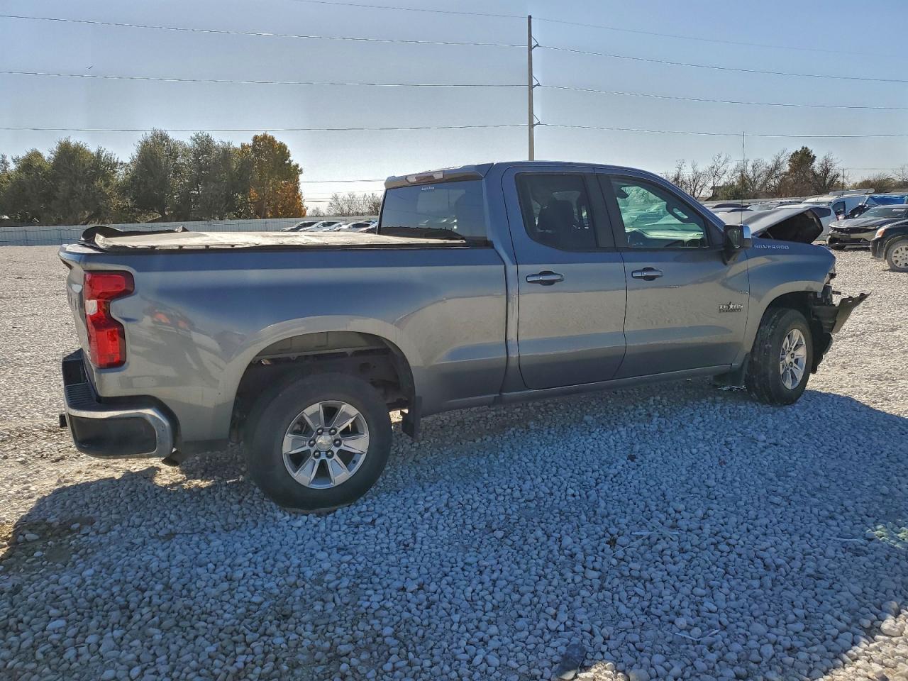2019 CHEVROLET SILVERADO C1500 LT photo 3