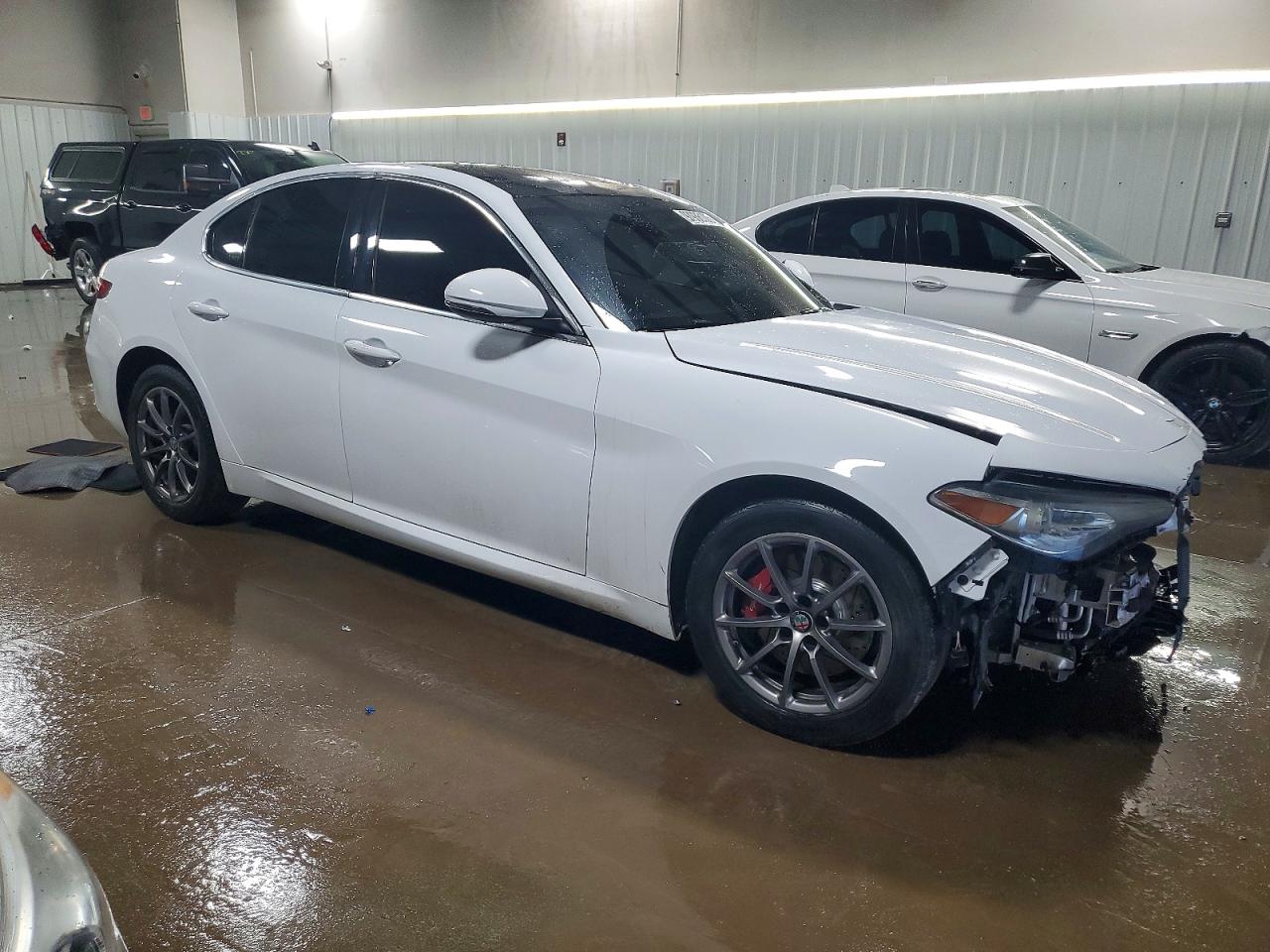 2019 ALFA ROMEO GIULIA photo 4