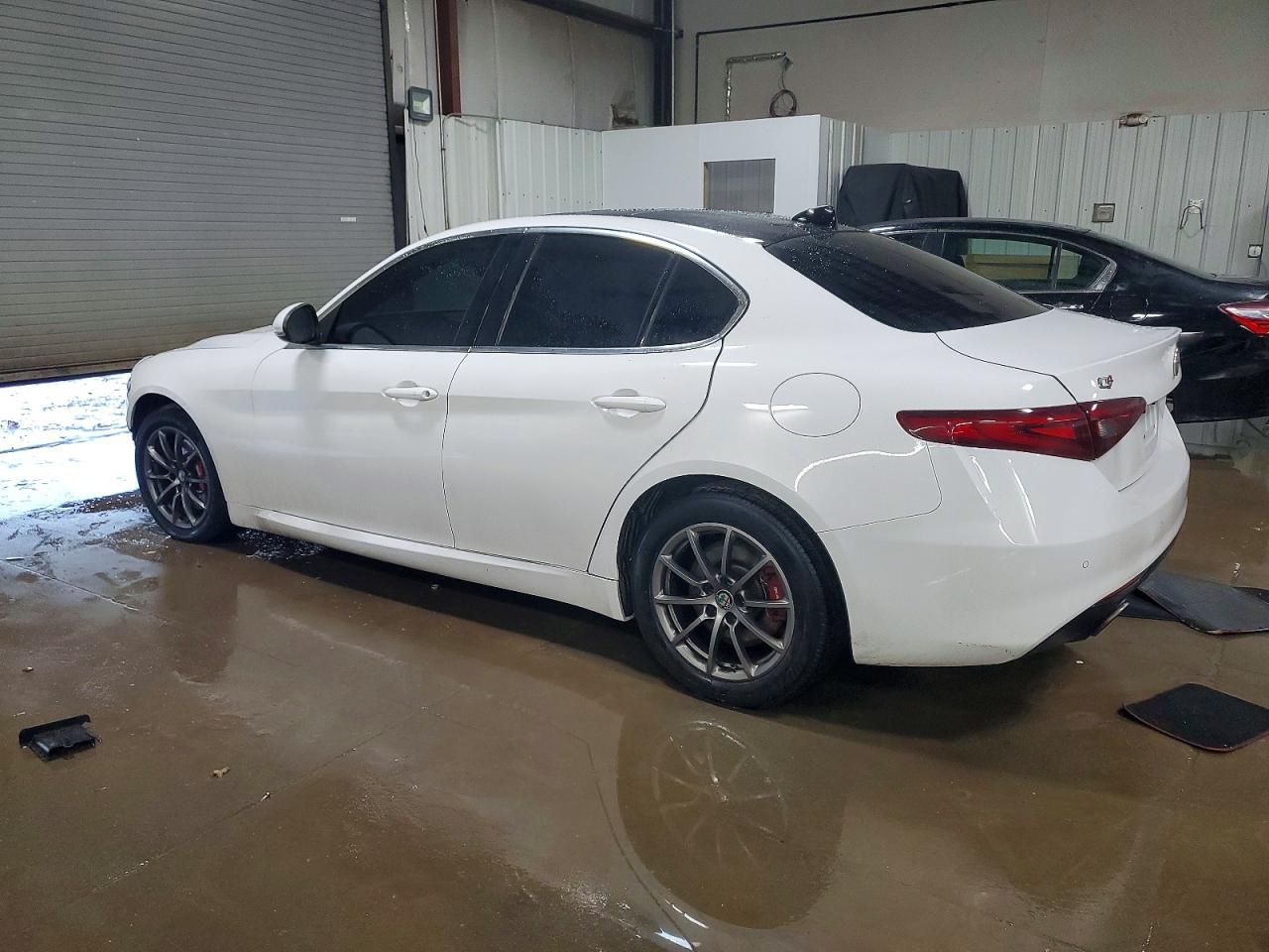 2019 ALFA ROMEO GIULIA photo 2