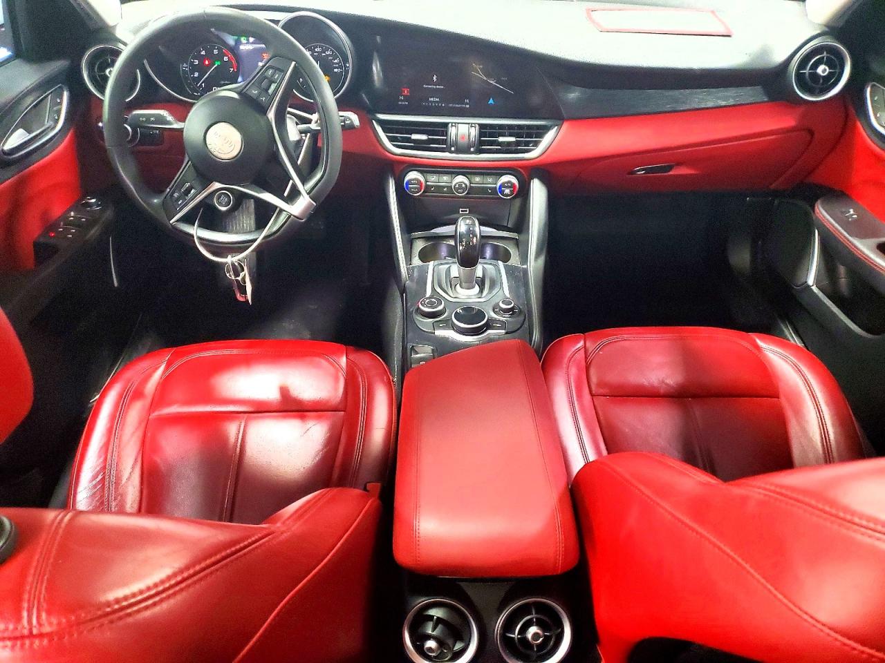 2019 ALFA ROMEO GIULIA photo 8