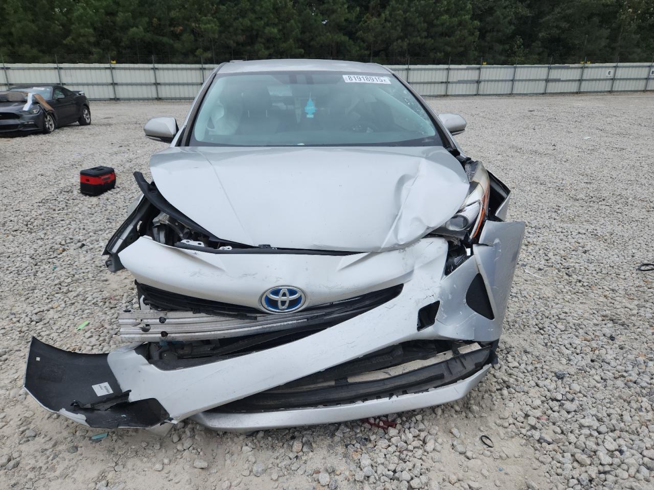 2016 TOYOTA PRIUS photo 5