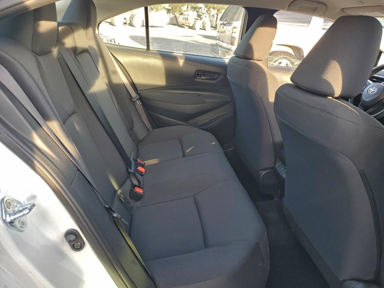 2023 TOYOTA COROLLA LE photo 28
