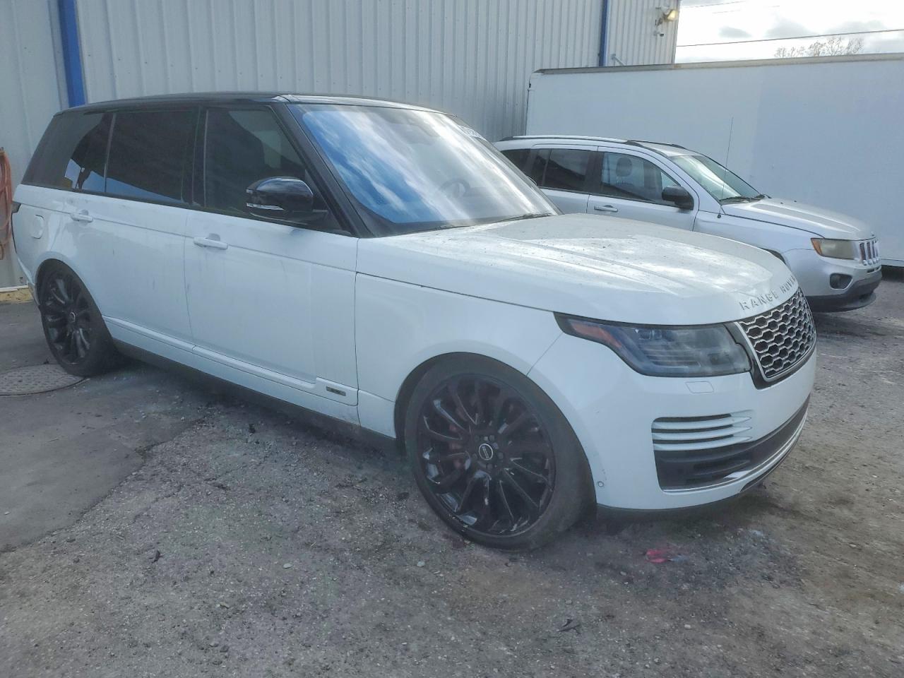 2018 LAND ROVER RANGE ROVER SUPERCHARGED photo 7