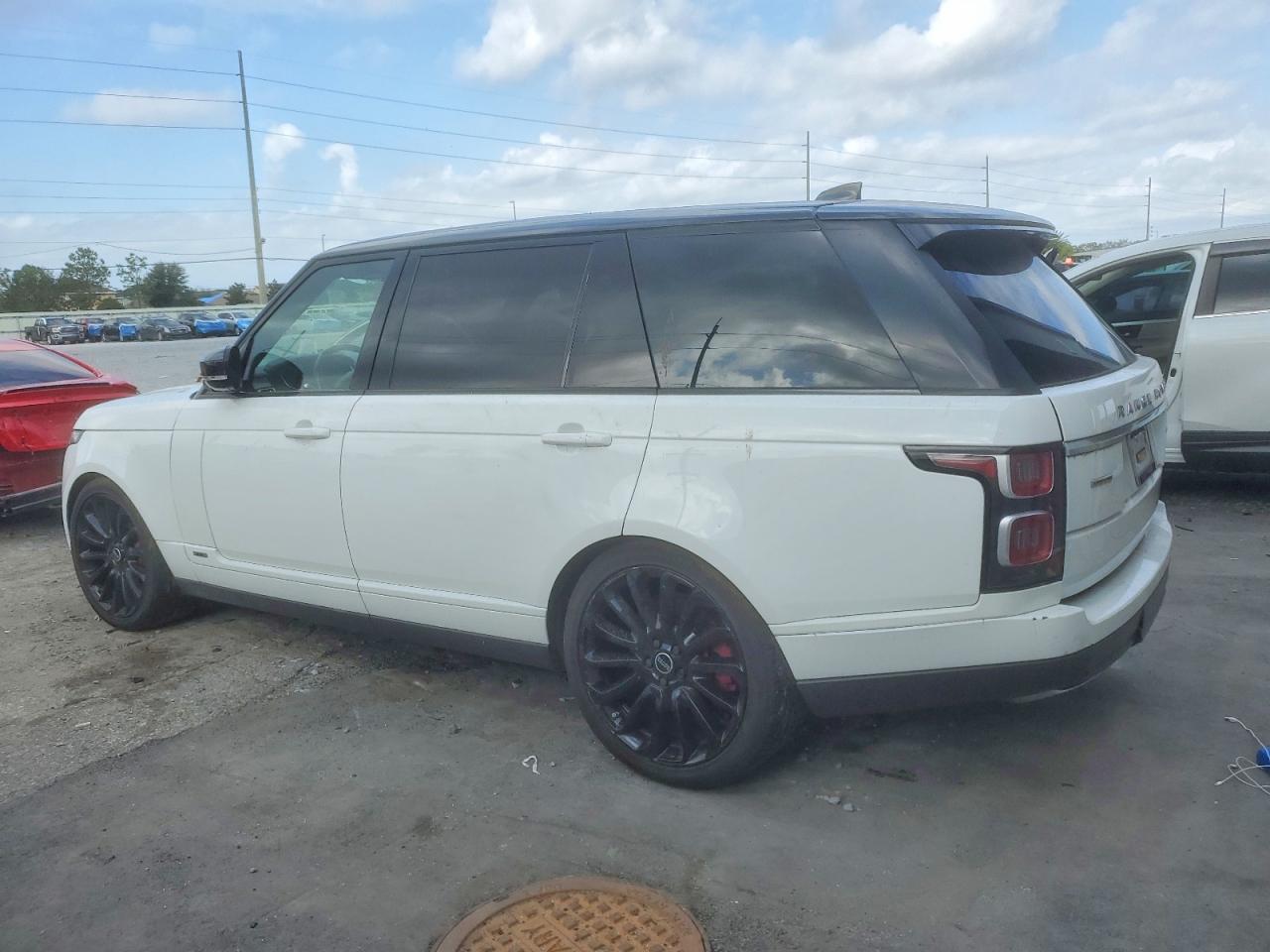 2018 LAND ROVER RANGE ROVER SUPERCHARGED photo 3