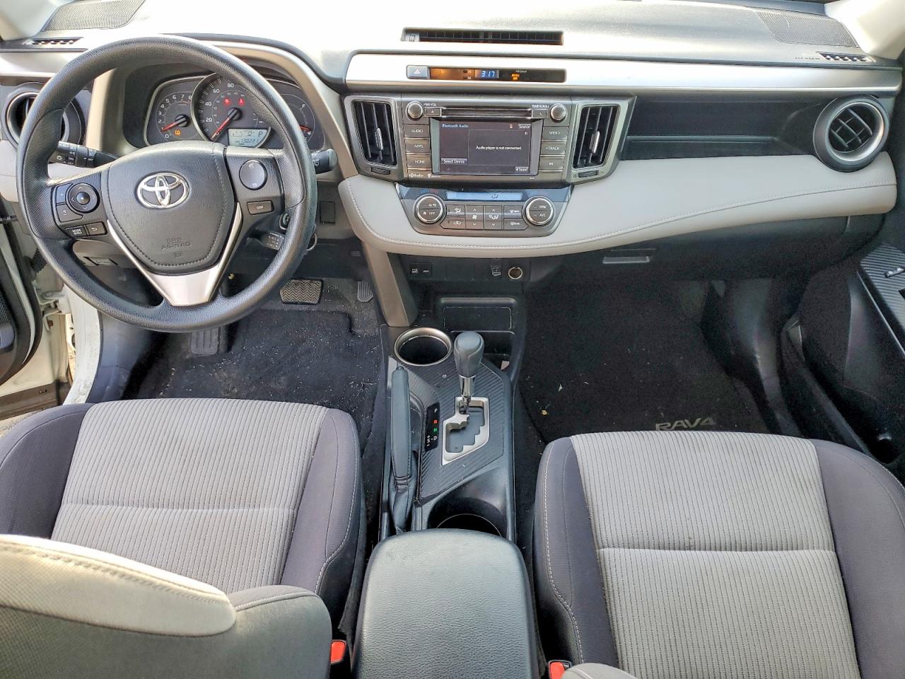 2015 TOYOTA RAV4 XLE photo 8