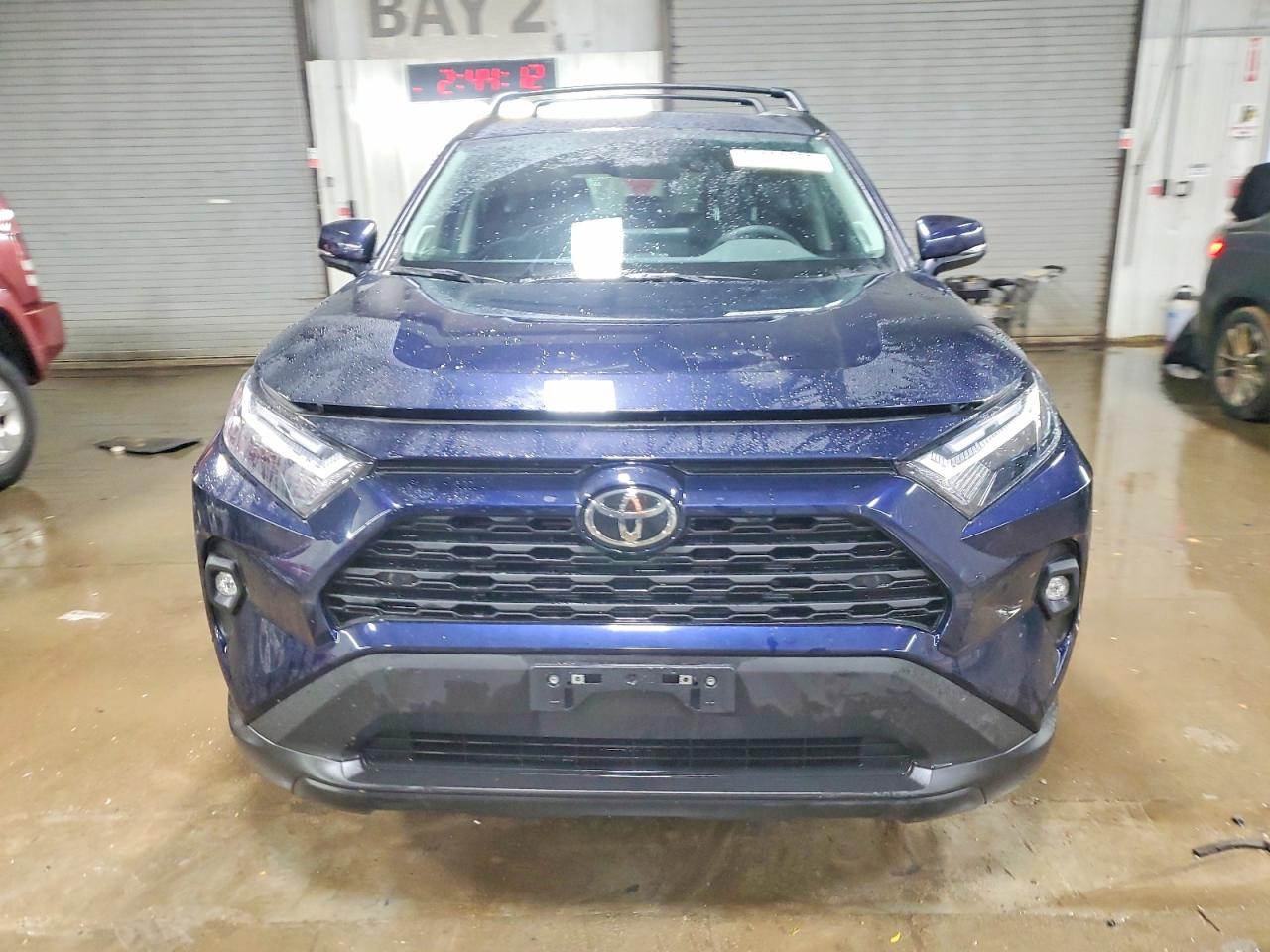 2025 TOYOTA RAV4 XLE PREMIUM photo 9
