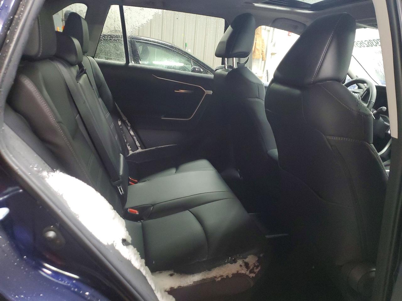 2025 TOYOTA RAV4 XLE PREMIUM photo 19