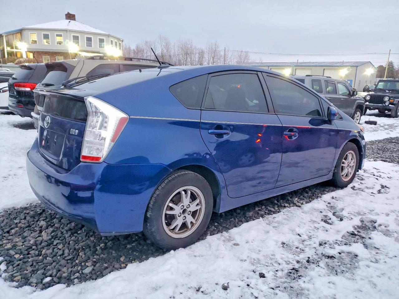 2011 TOYOTA PRIUS TWO photo 7