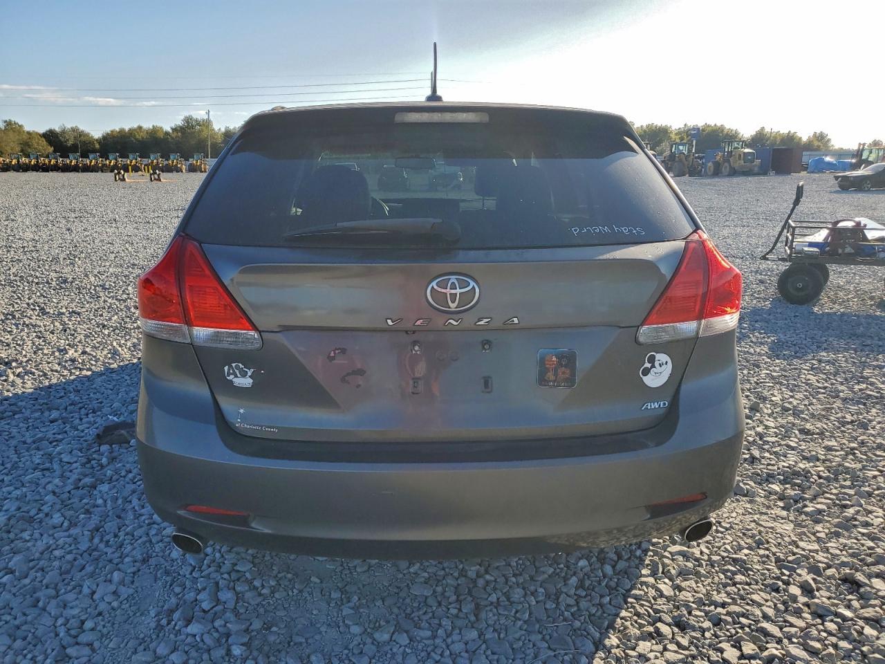 2009 TOYOTA VENZA photo 6