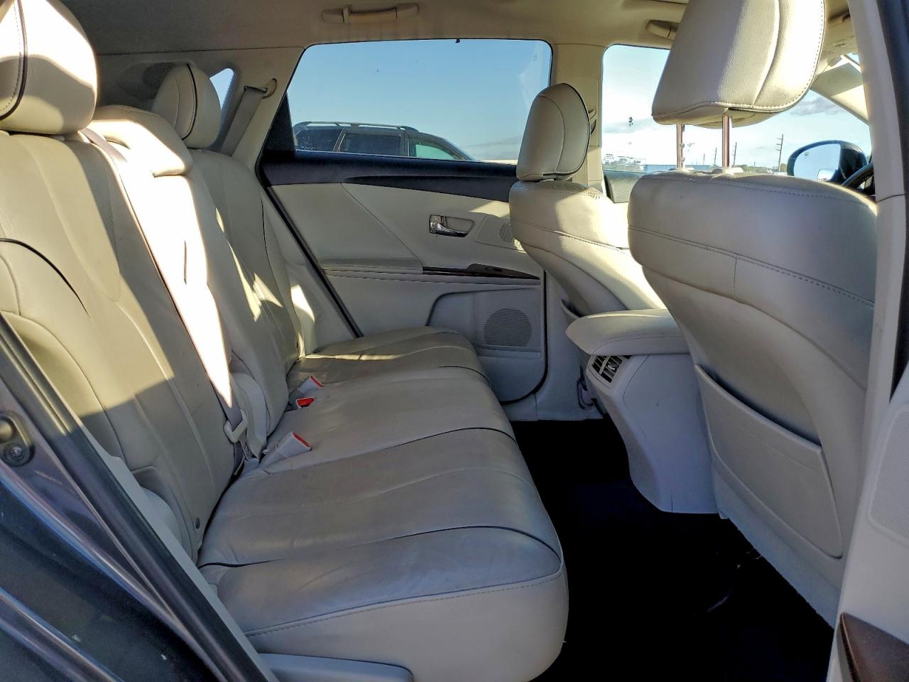 2009 TOYOTA VENZA photo 10