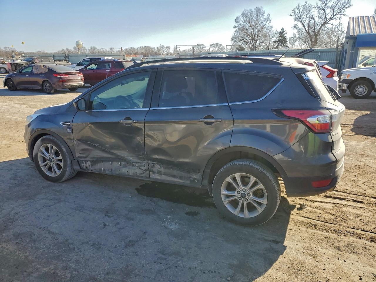 2017 FORD ESCAPE SE photo 3