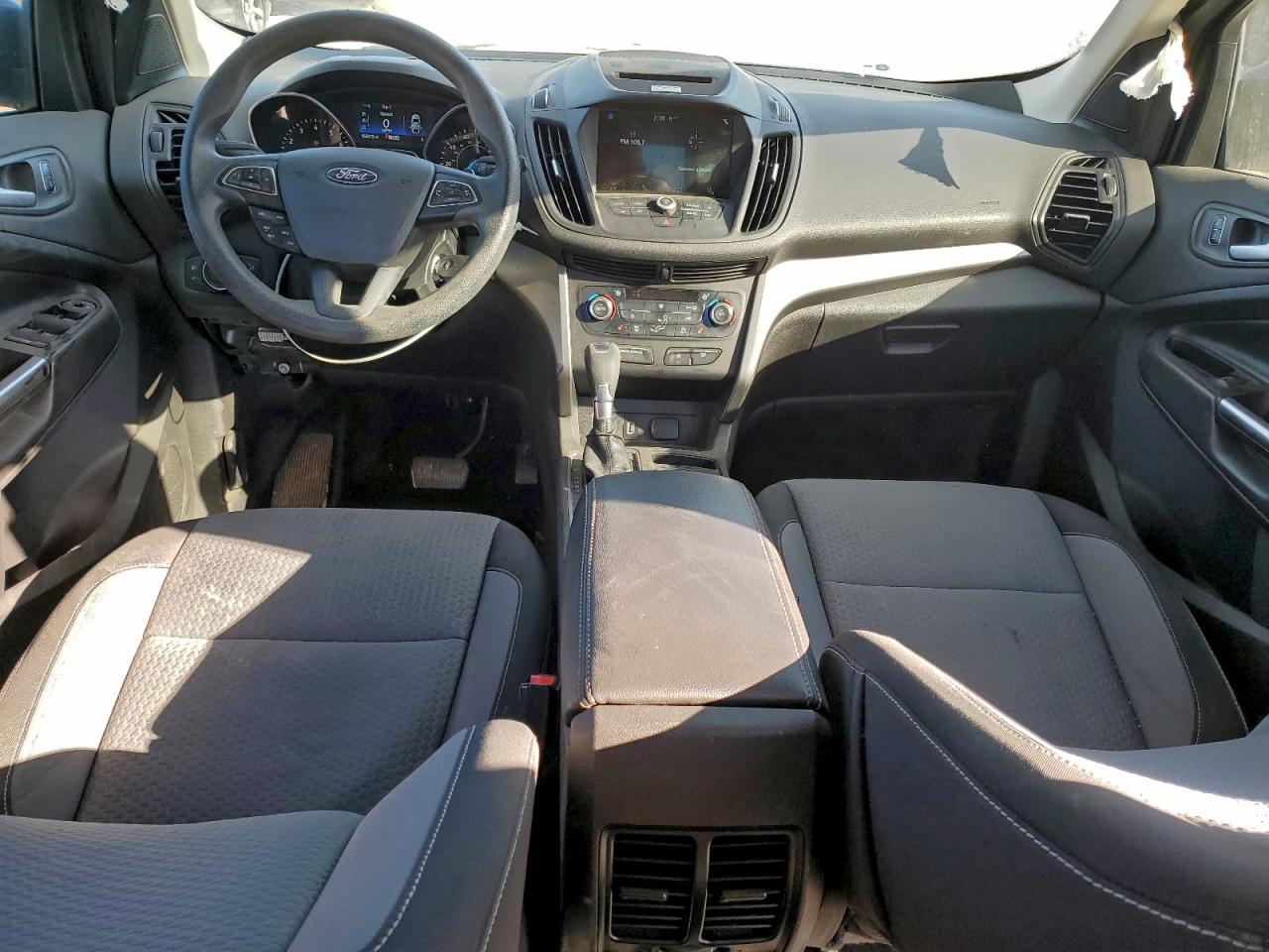 2017 FORD ESCAPE SE photo 15