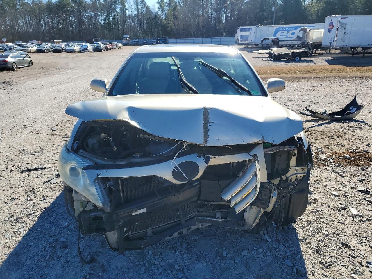 2011 TOYOTA CAMRY BASE photo 9