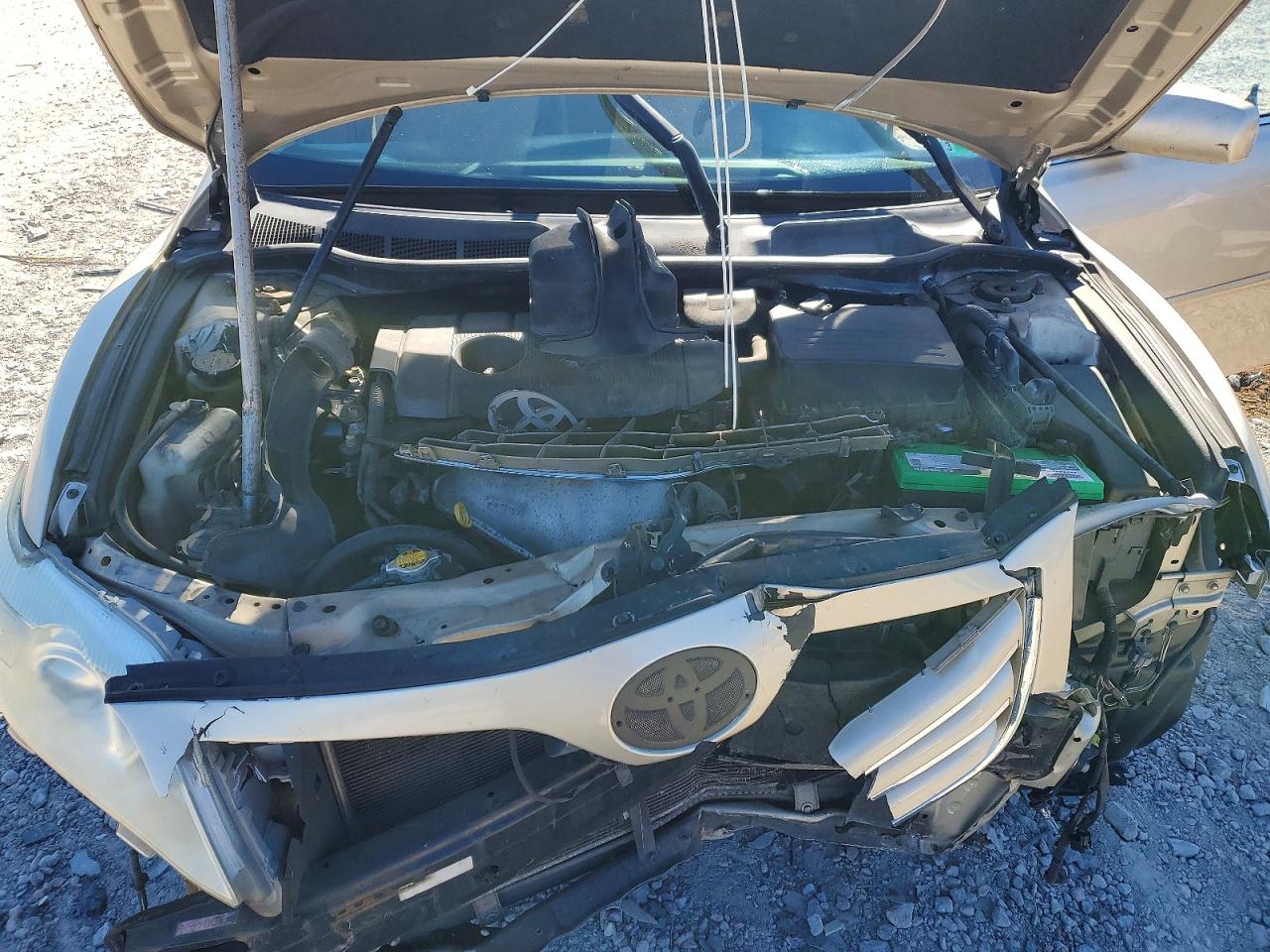 2011 TOYOTA CAMRY BASE photo 21