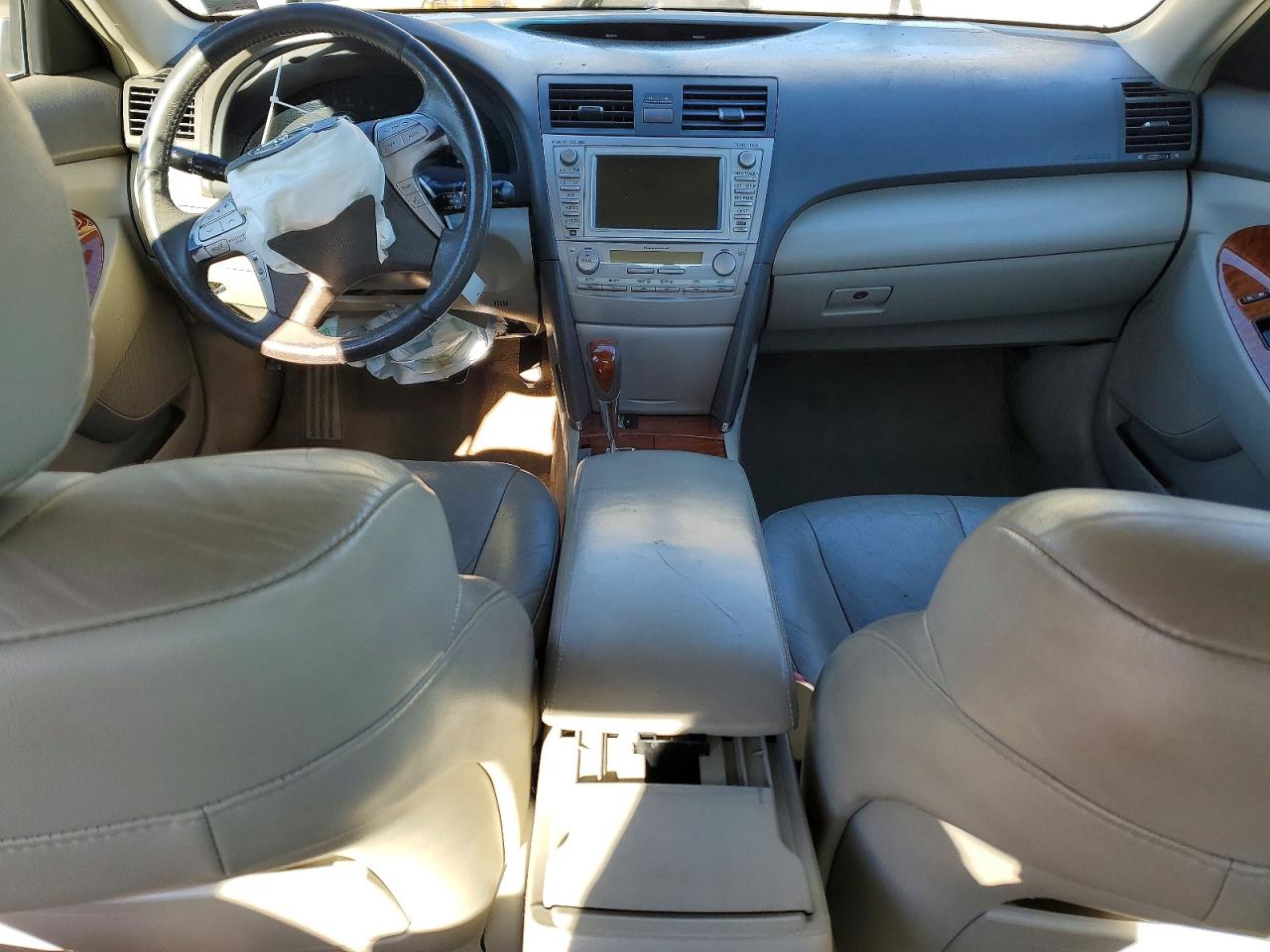 2011 TOYOTA CAMRY BASE photo 15