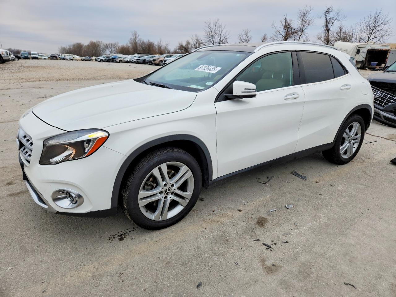 2019 MERCEDES-BENZ GLA