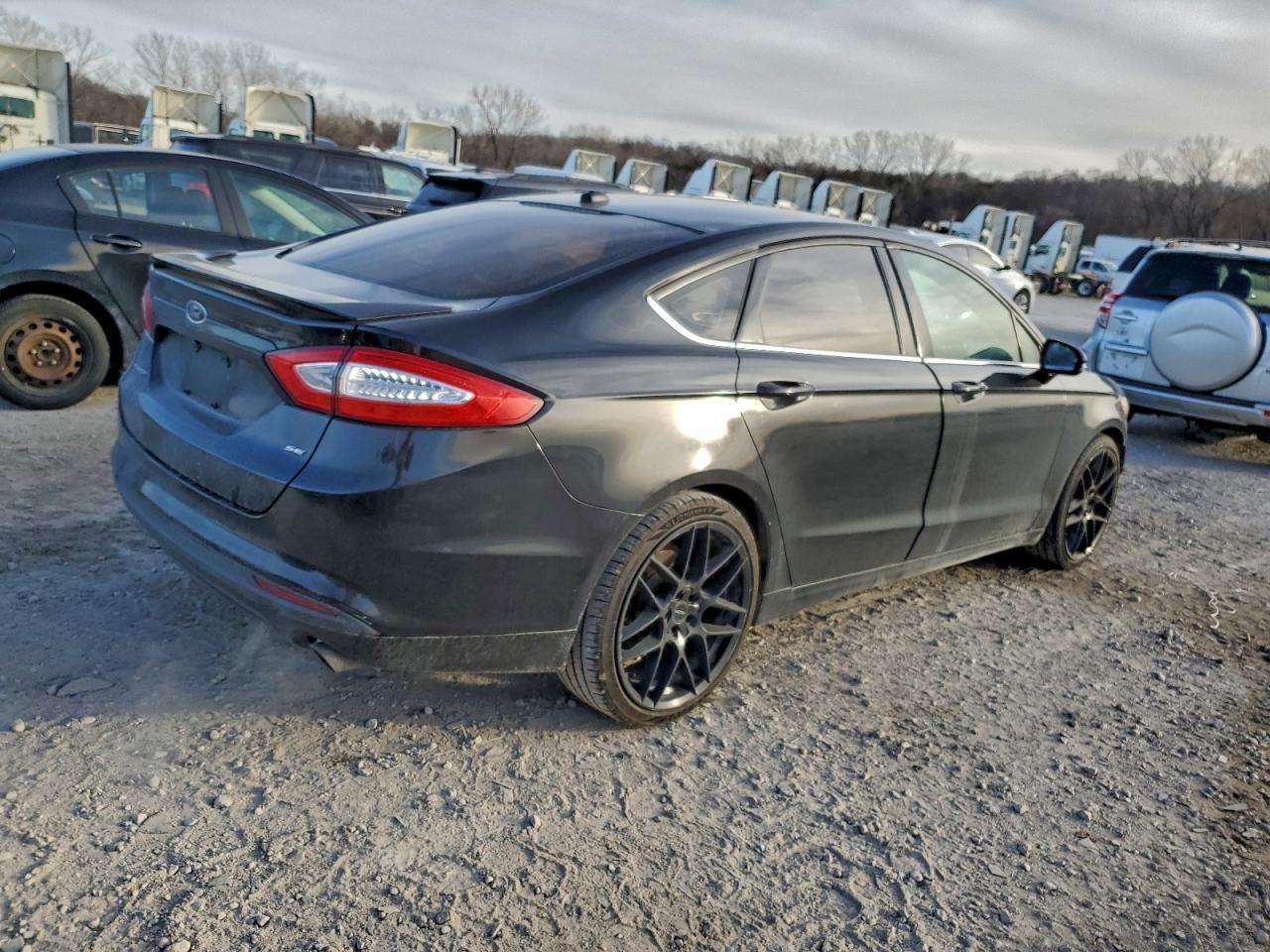 2015 FORD FUSION SE photo 3