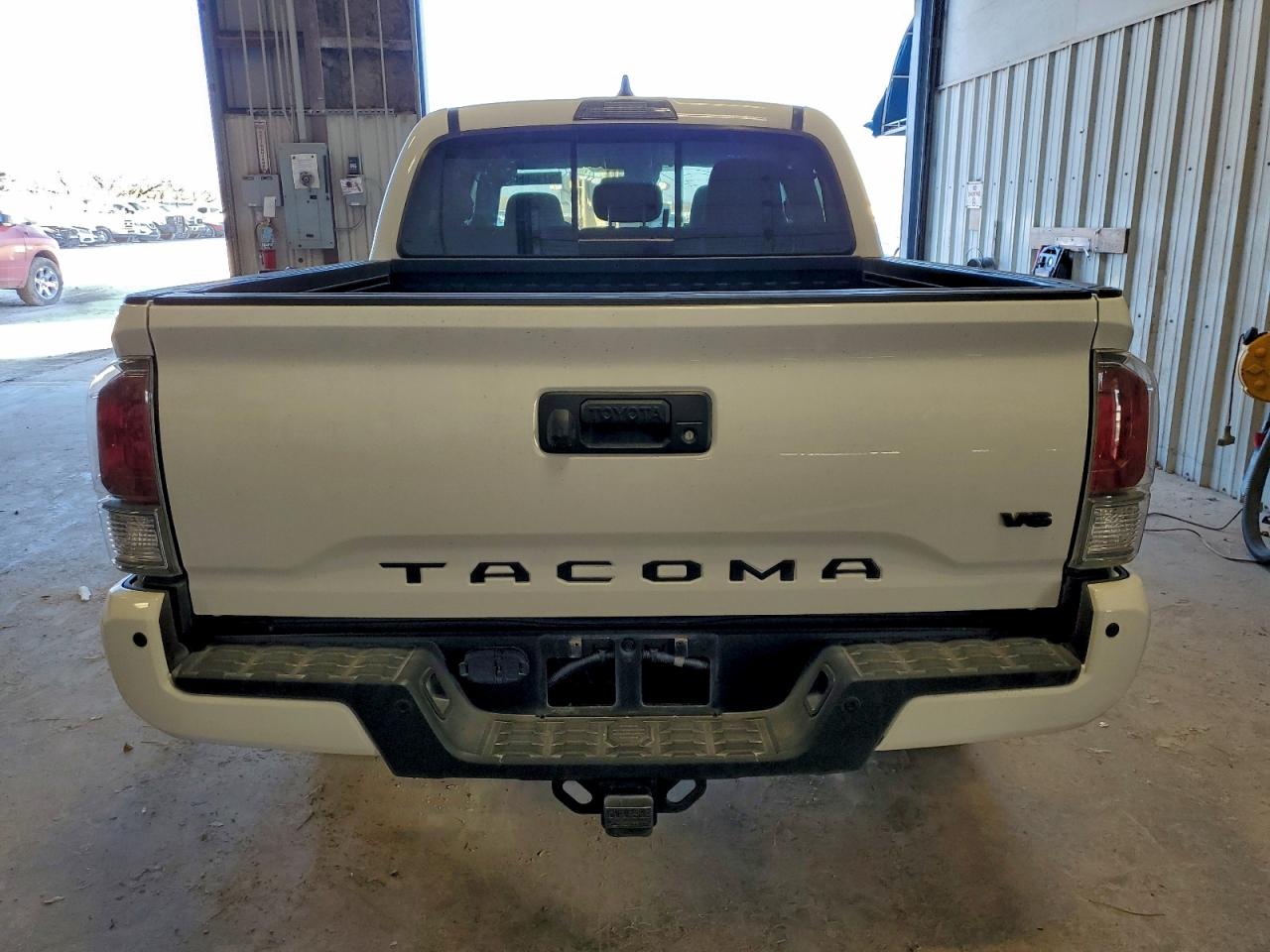 2021 TOYOTA TACOMA DOUBLE CAB photo 11
