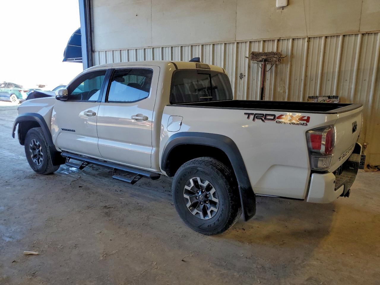 2021 TOYOTA TACOMA DOUBLE CAB photo 3