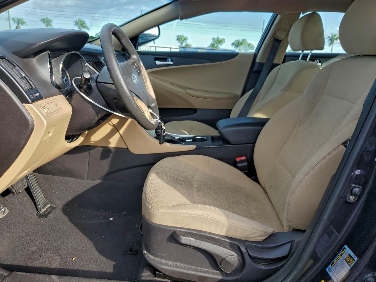 2011 HYUNDAI SONATA GLS photo 19