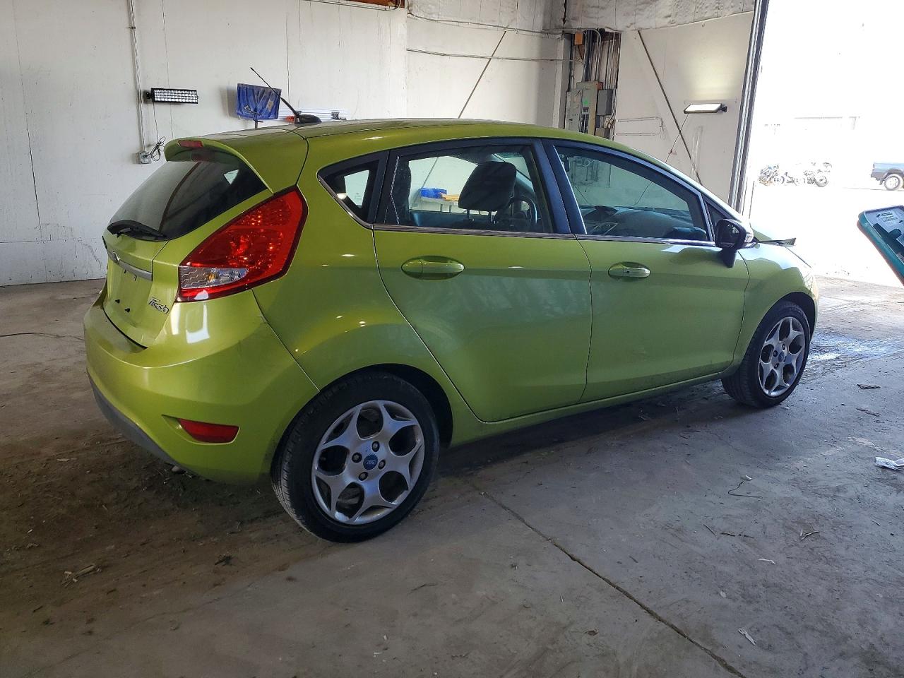 2012 FORD FIESTA SES photo 5