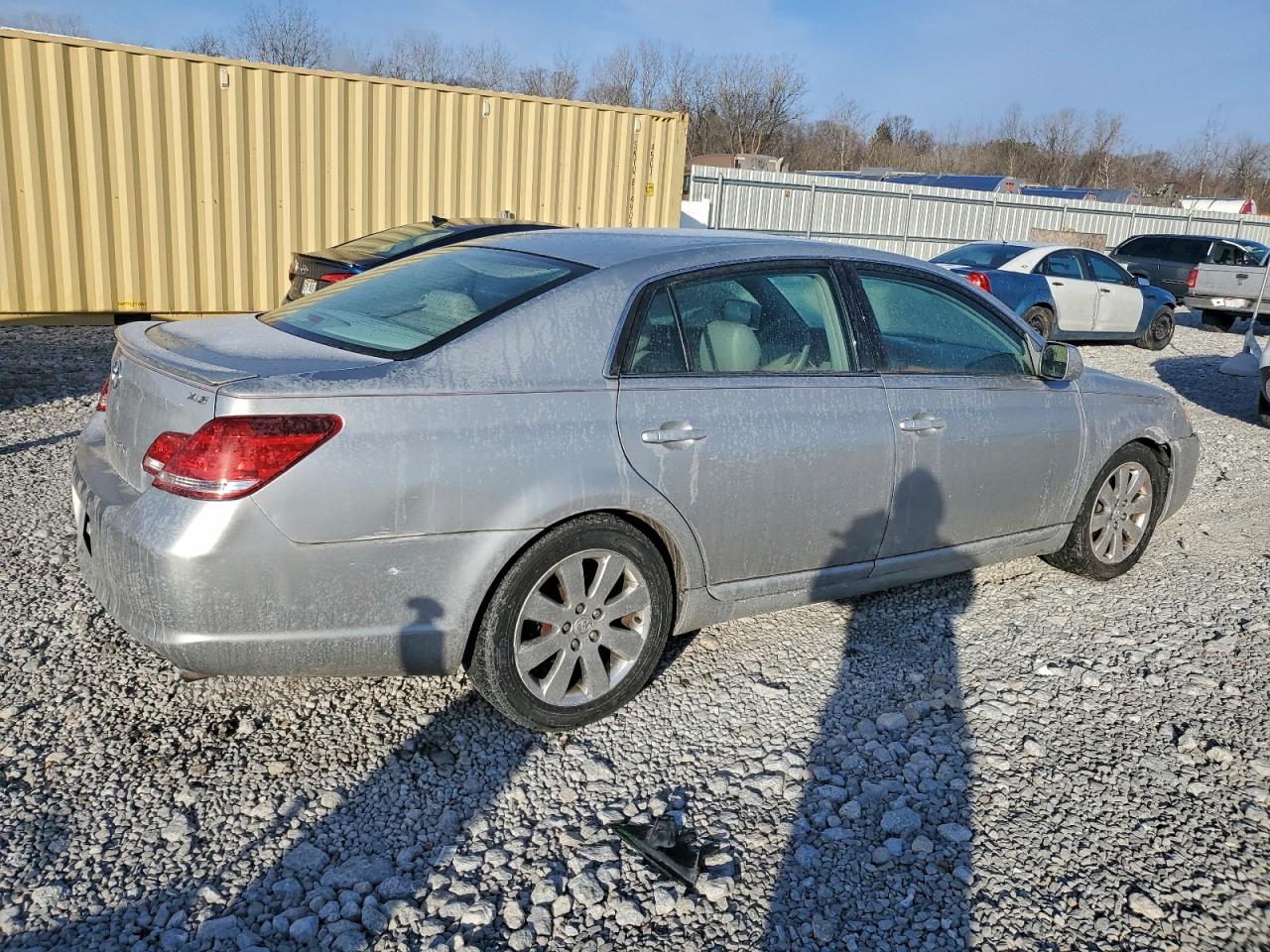 2006 TOYOTA AVALON XL photo 5