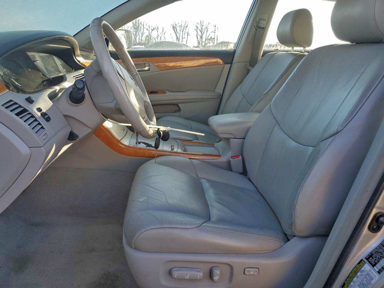 2006 TOYOTA AVALON XL photo 13