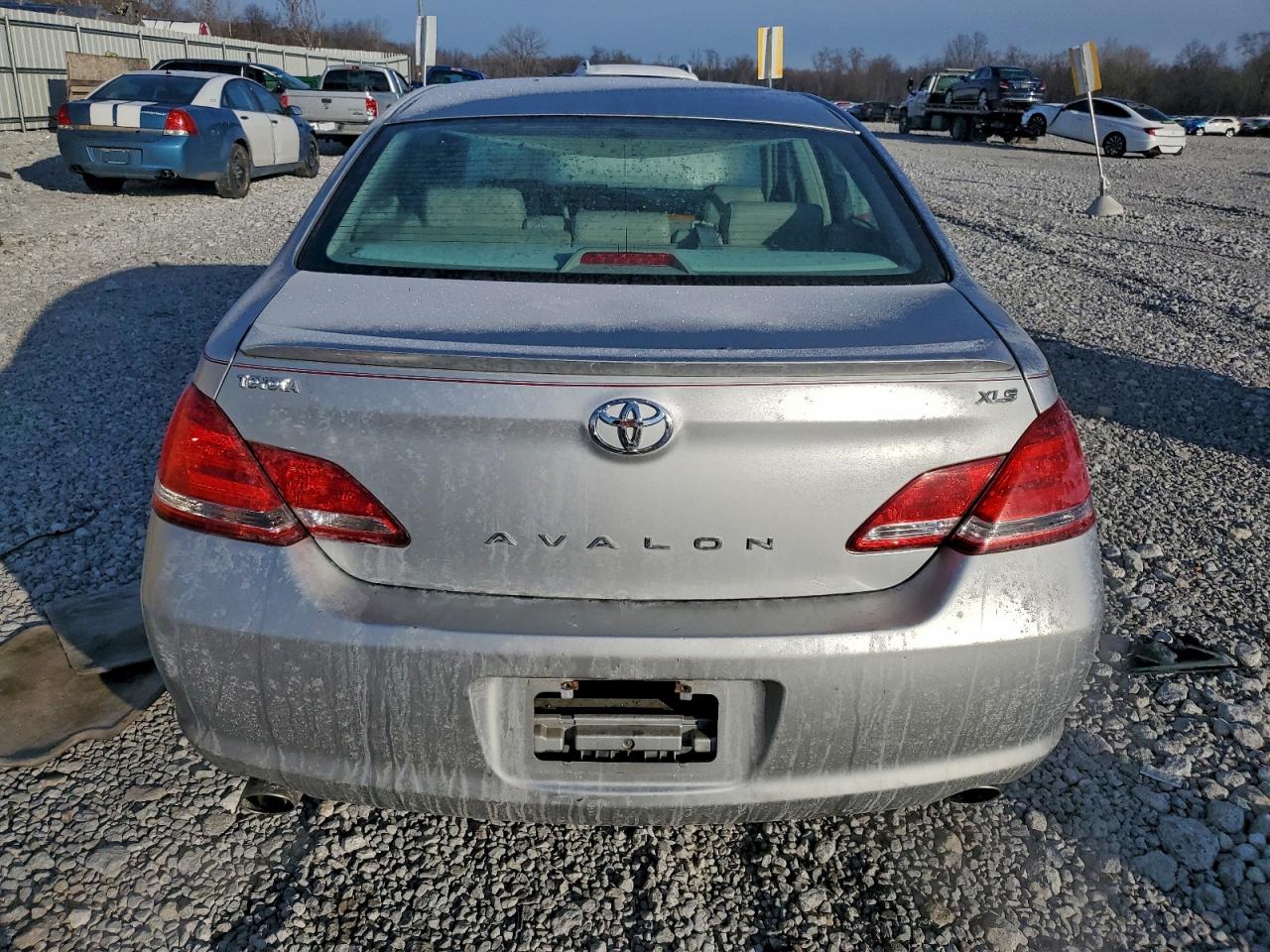 2006 TOYOTA AVALON XL photo 11