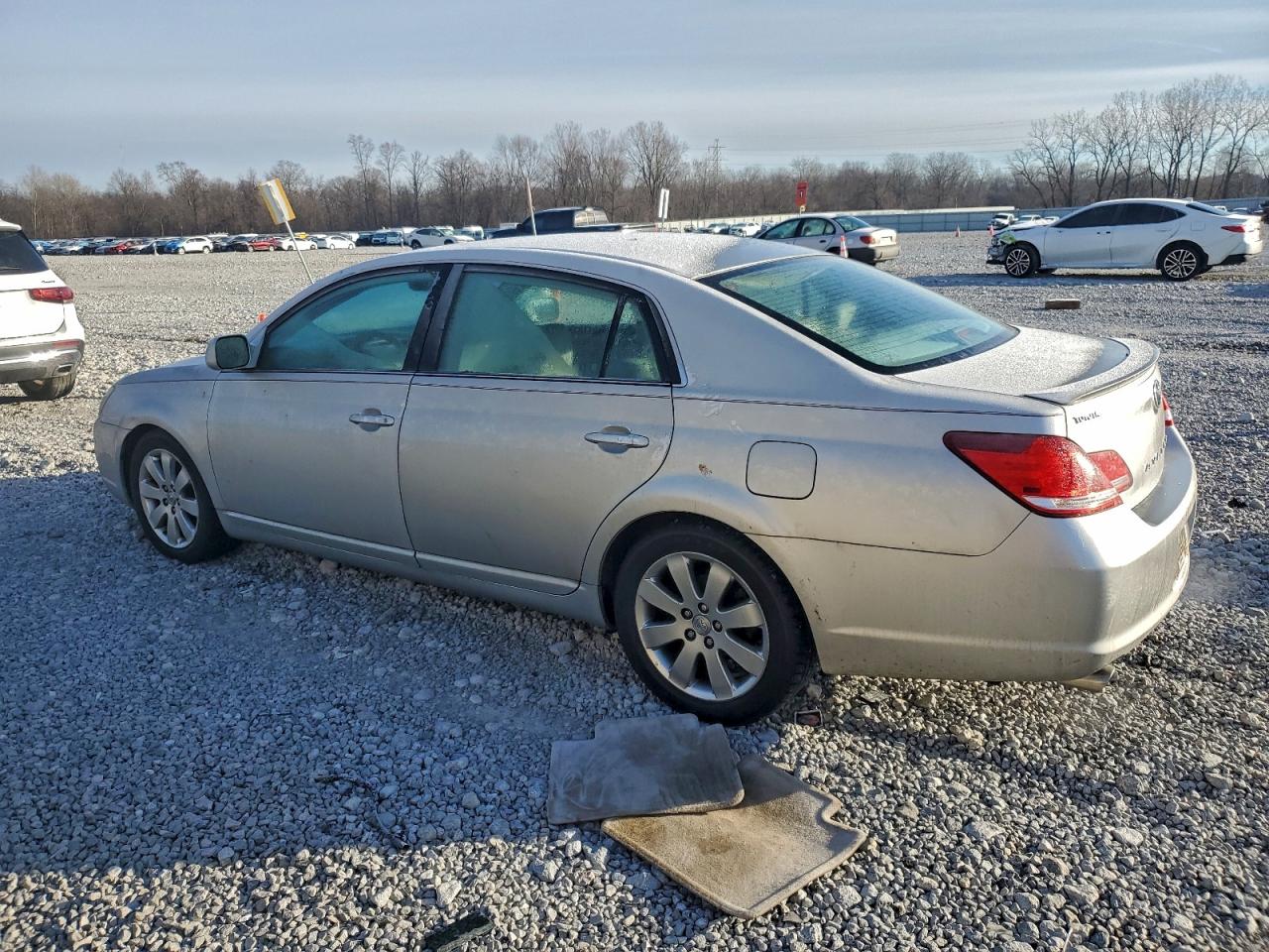 2006 TOYOTA AVALON XL photo 3