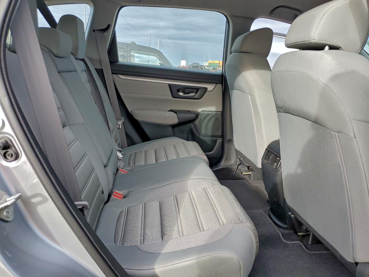 2018 HONDA CR-V LX photo 21
