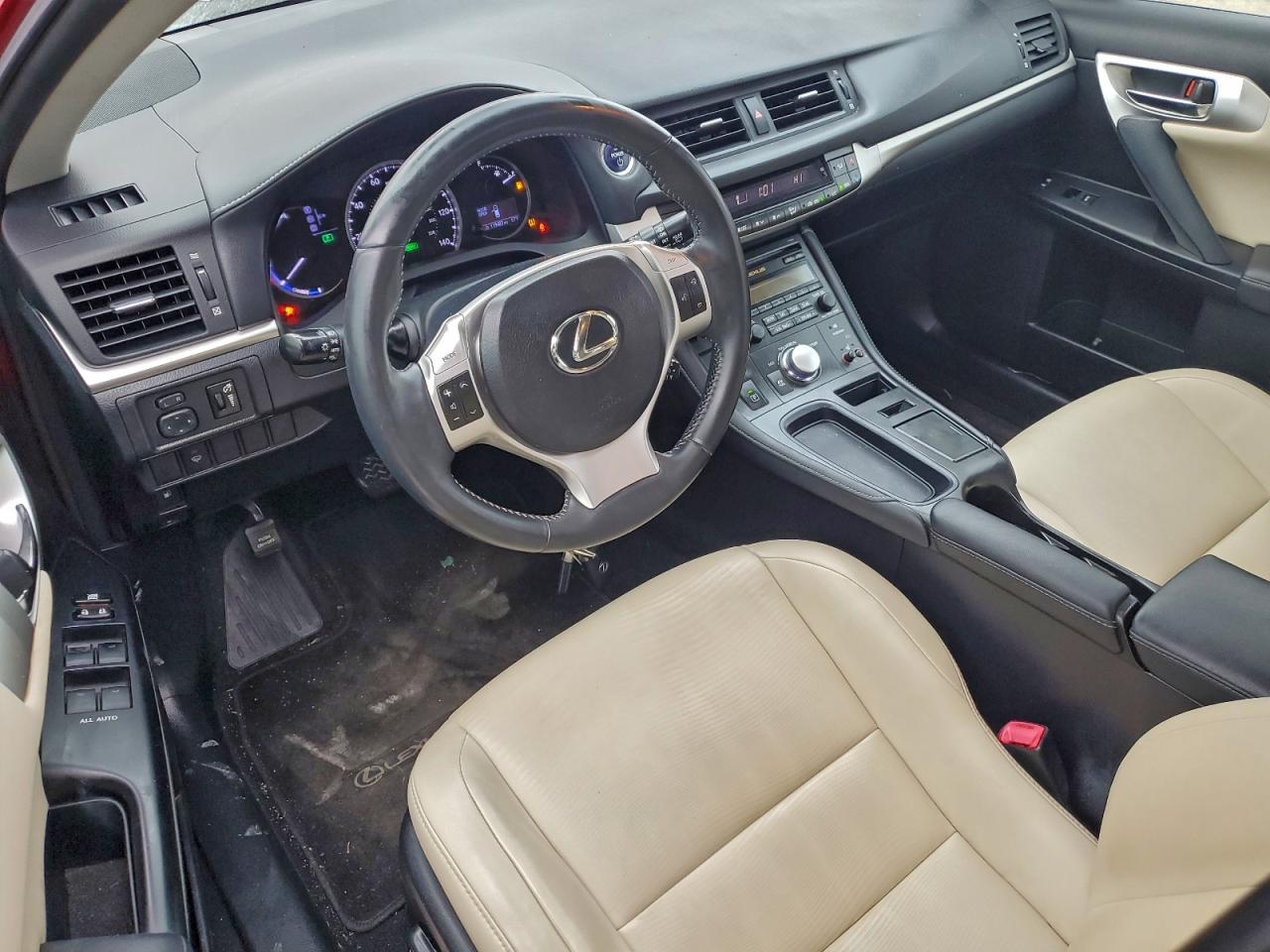2013 LEXUS CT 200 photo 22
