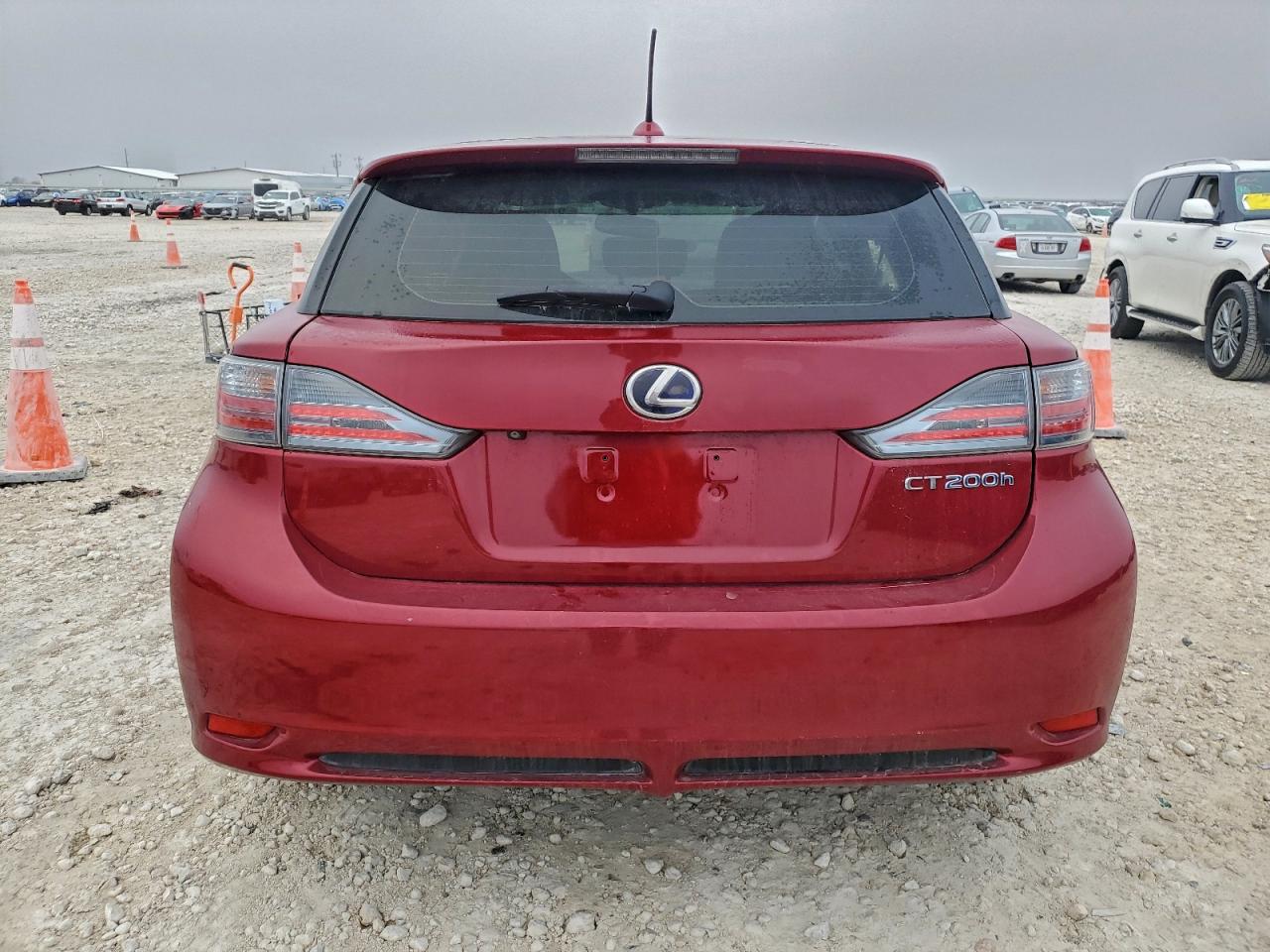 2013 LEXUS CT 200 photo 16