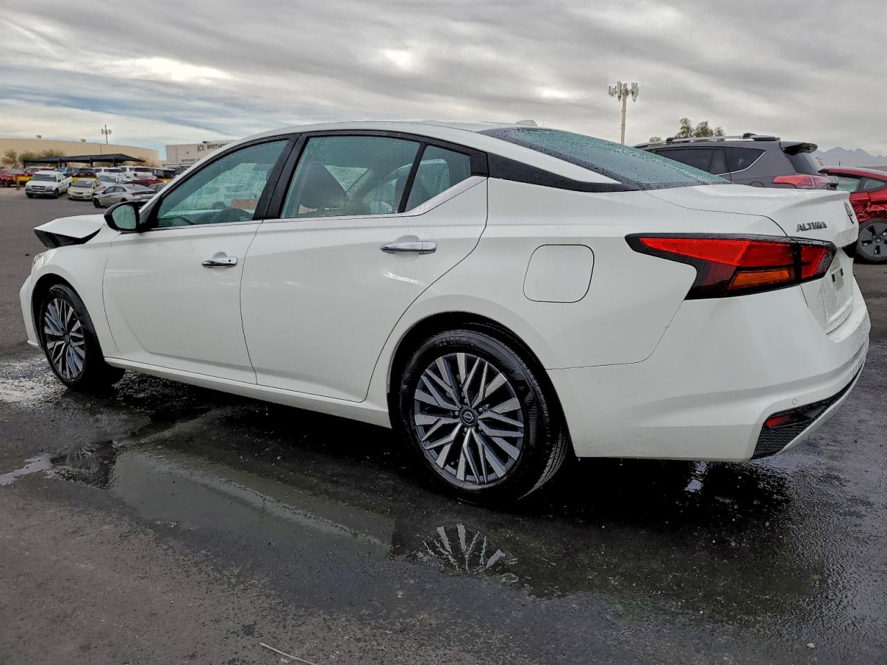2025 NISSAN ALTIMA SV photo 3