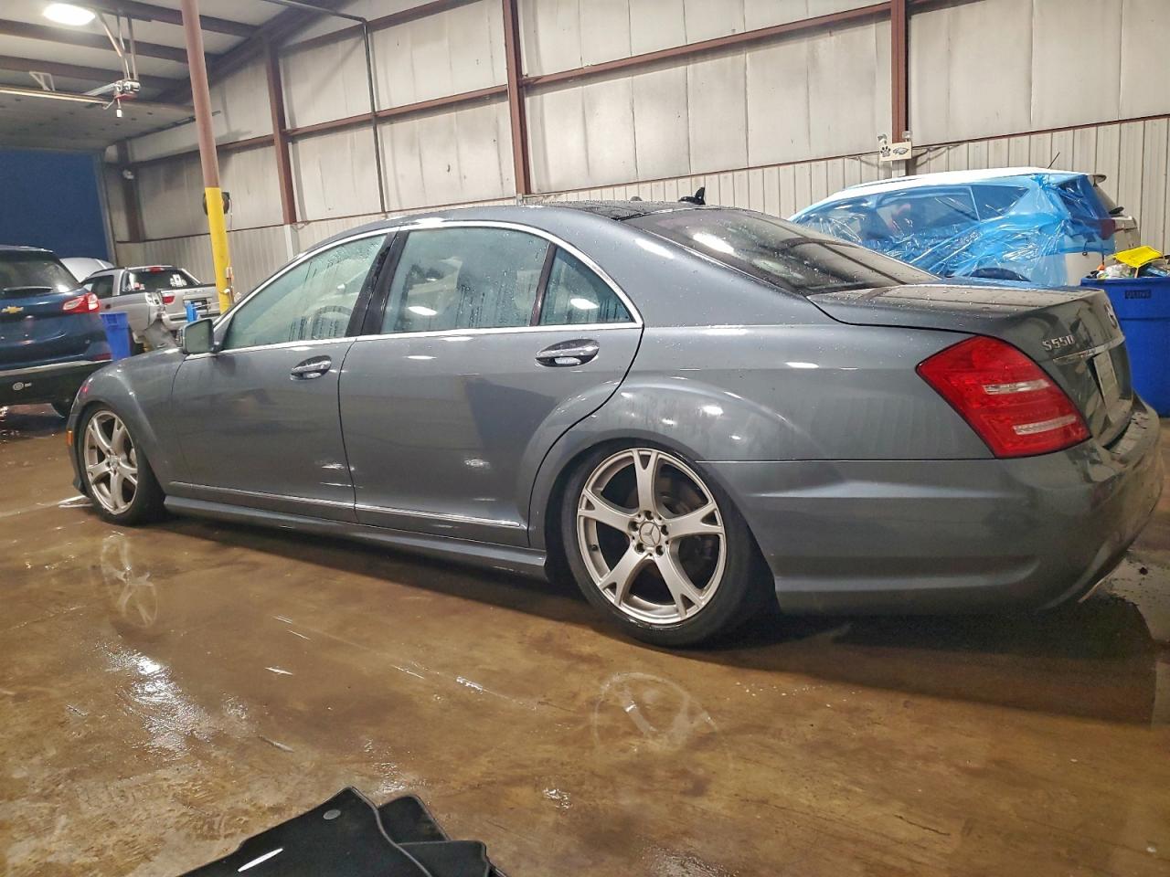 2011 MERCEDES-BENZ S 550 4MATIC photo 2