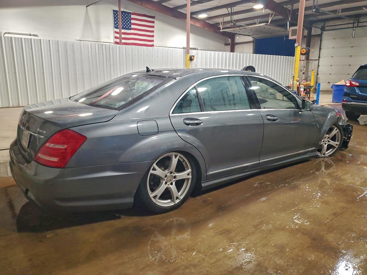 2011 MERCEDES-BENZ S 550 4MATIC photo 3