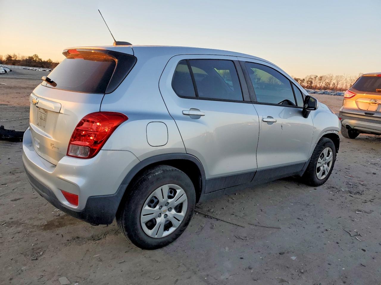 2018 CHEVROLET TRAX LS photo 7