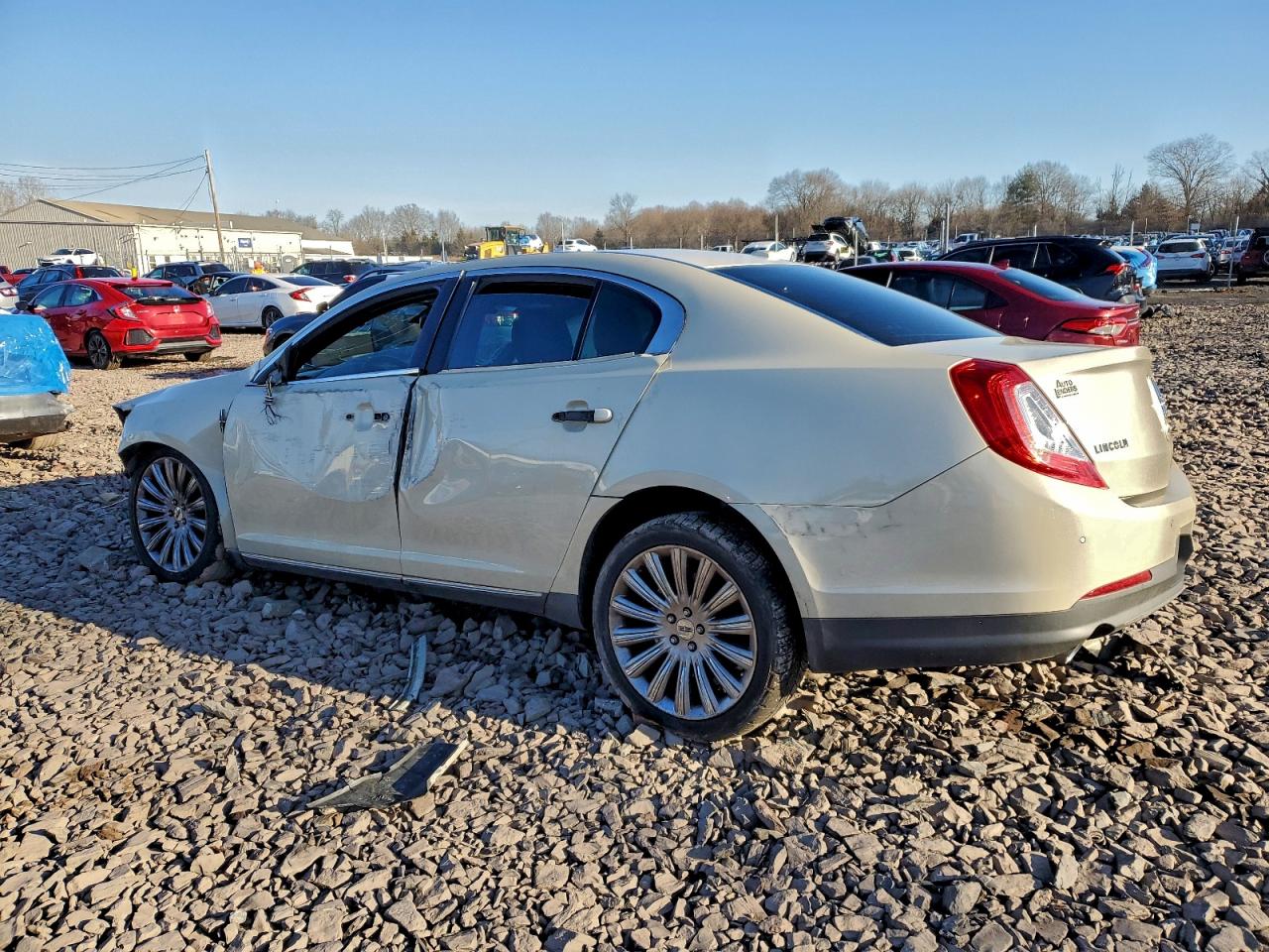 2014 LINCOLN MKS photo 3